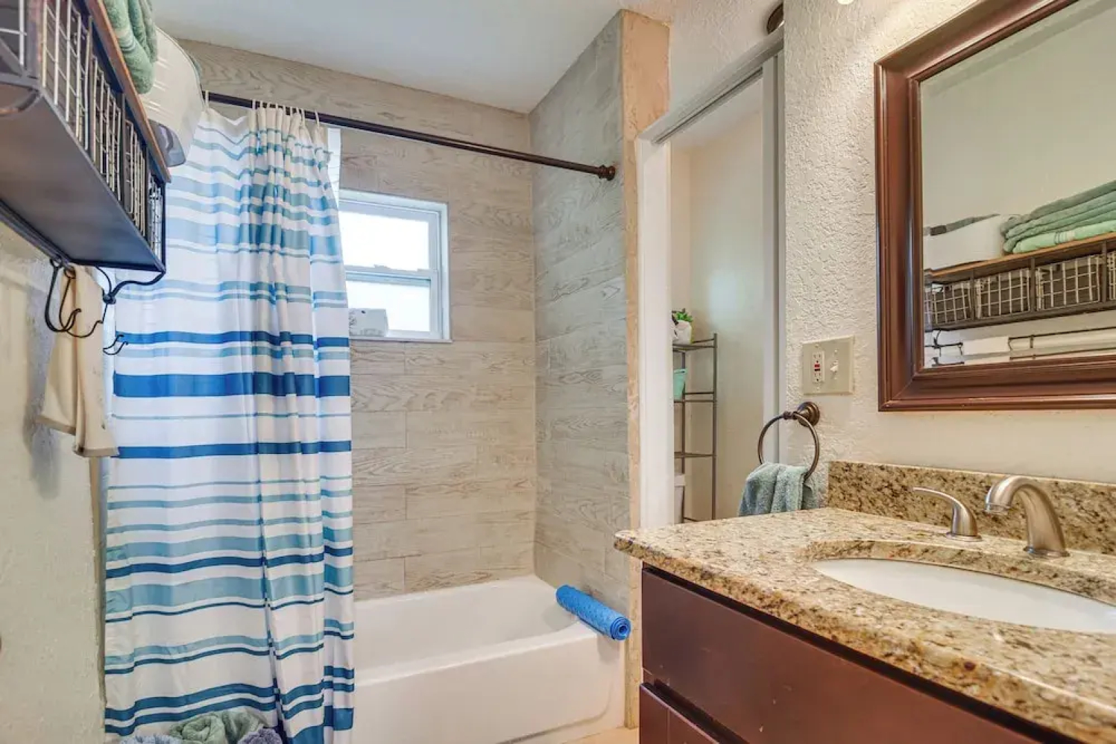 Charming Seminole Home w/ Patio: 6 Mi to Beaches!