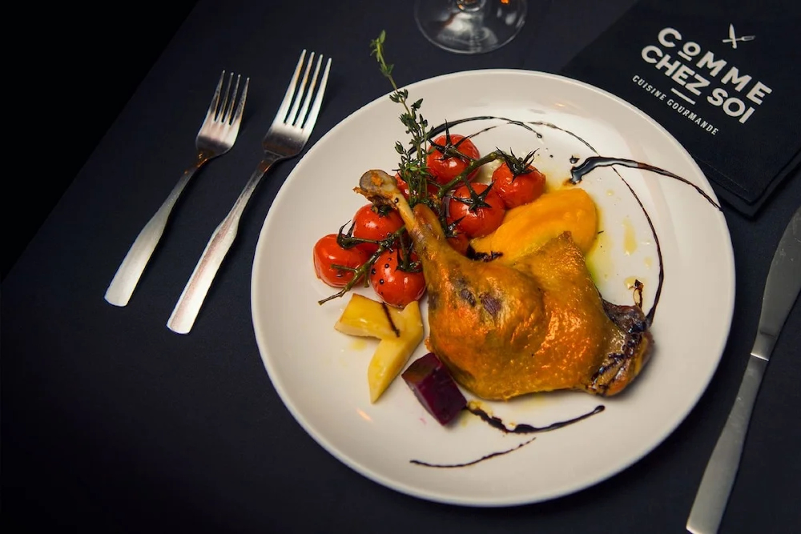 Comme Chez Soi Restaurant & Auberge