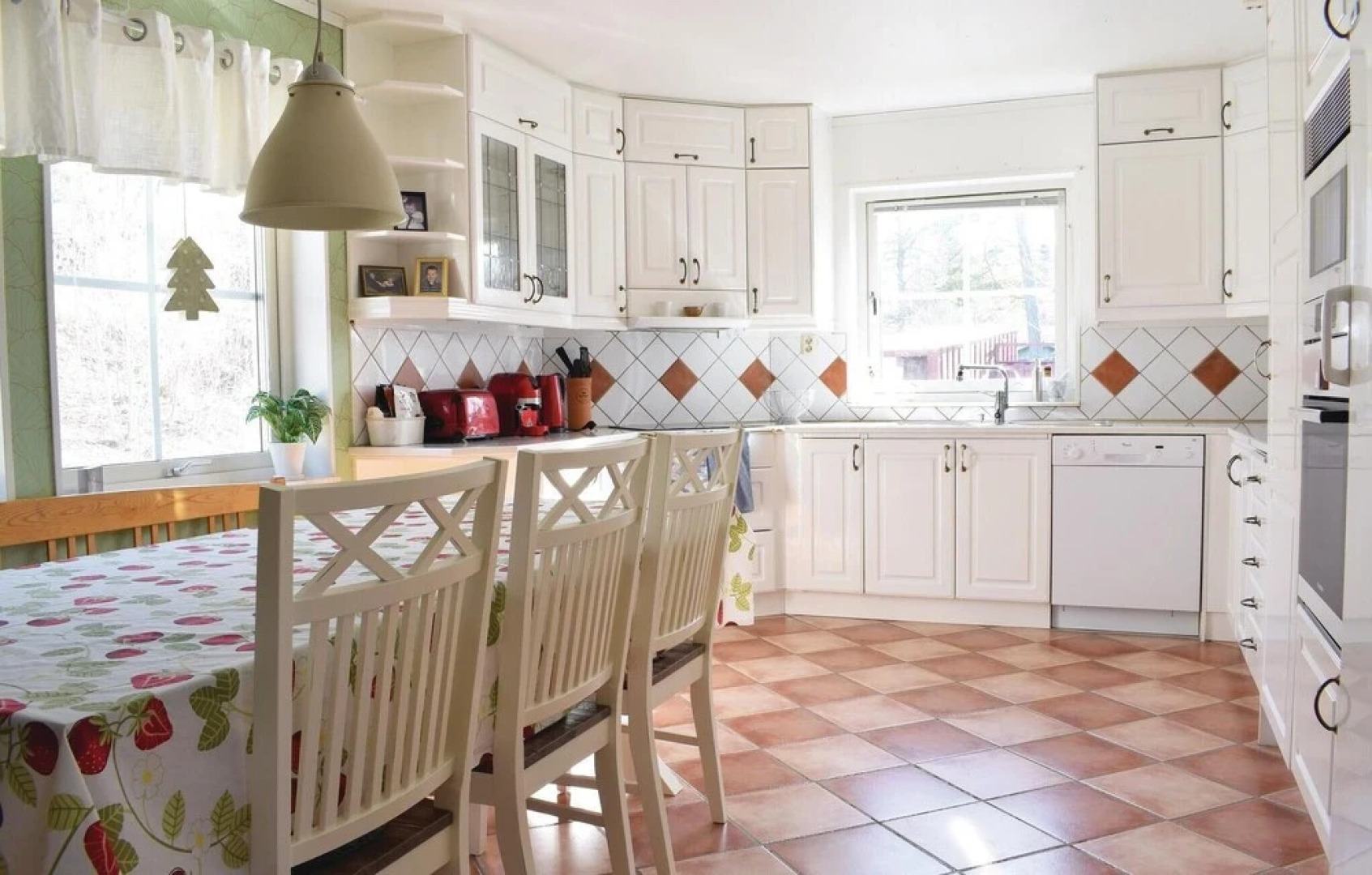 Stunning Home in Visby With 5 Bedrooms, Sauna and Wifi