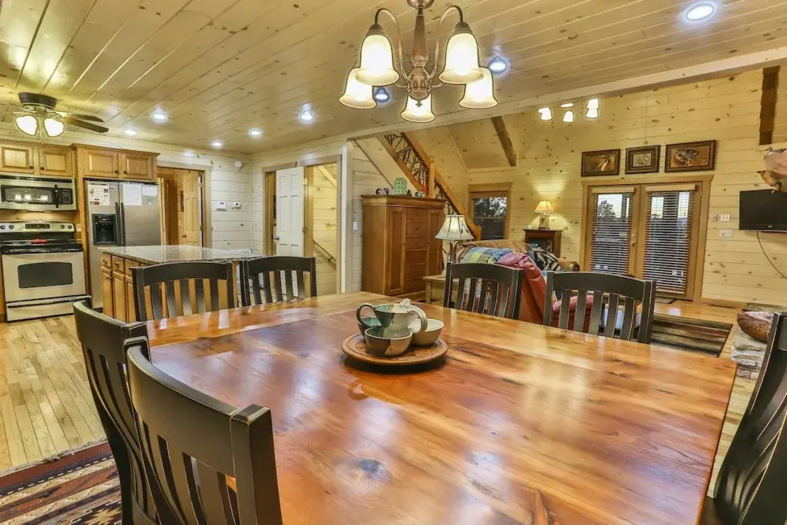 Eagles Breeze Nevaeh Cabin Rentals