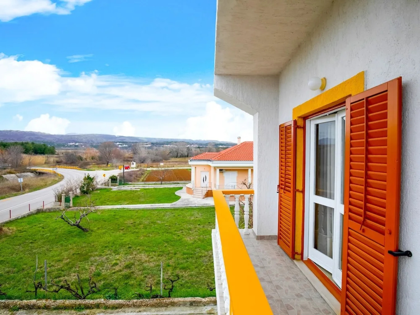 Lovely Apartment in Krneza Near Seabeach