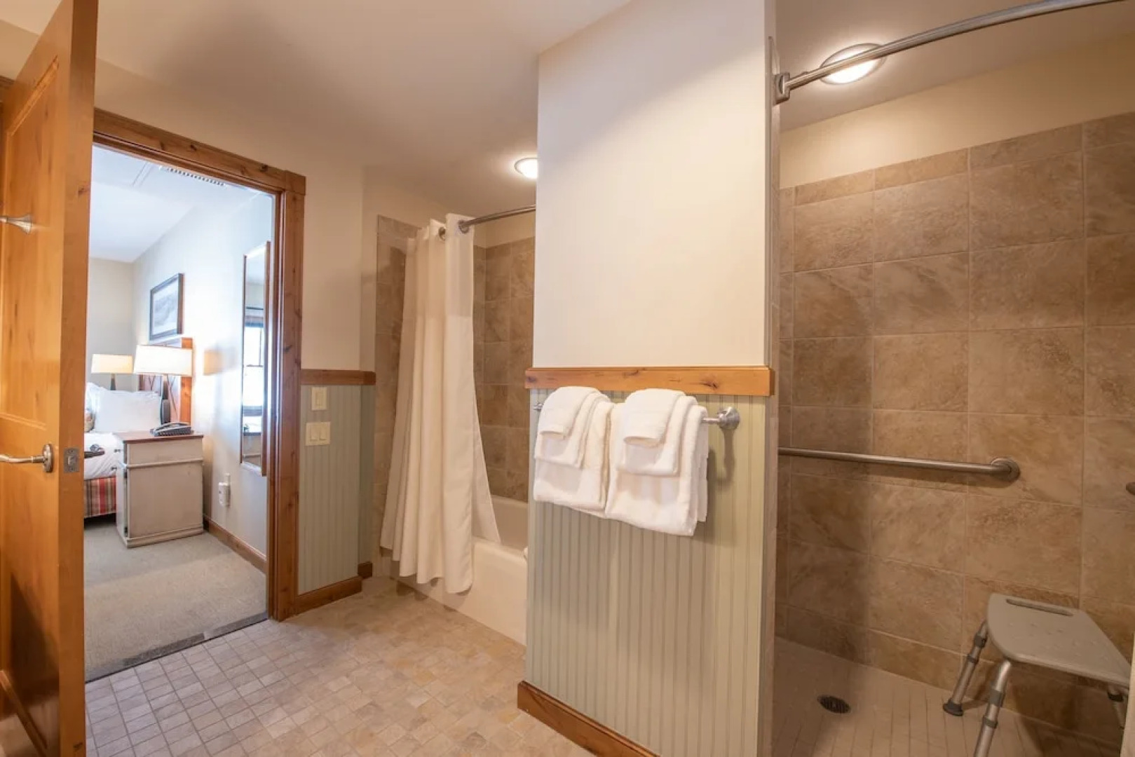 Wheelchair Accessible 2-Bedroom Slopeside Condo - No Cleaning Fee! by RedAwning