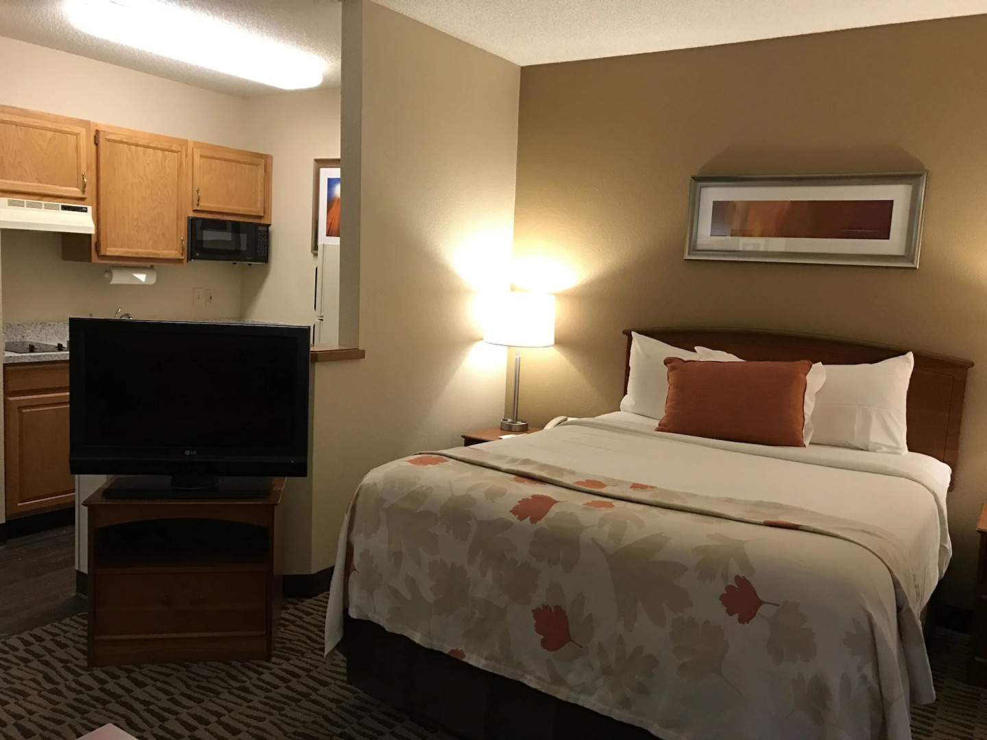 Hawthorn Suites by Wyndham Louisville North