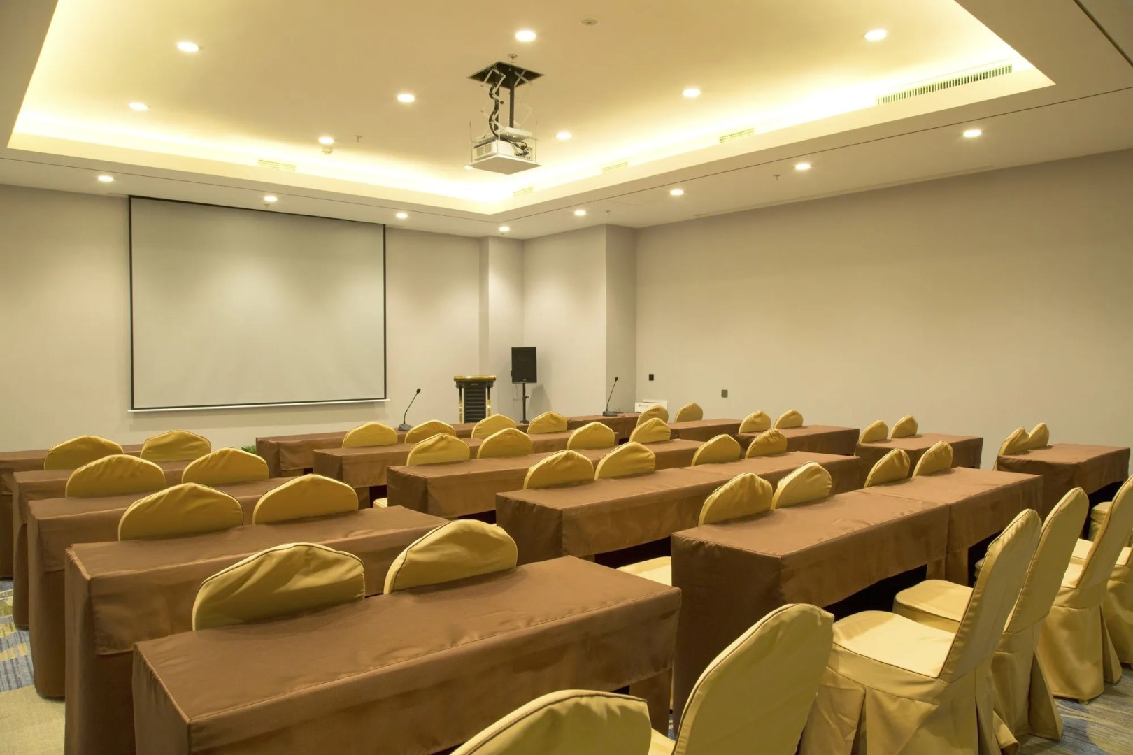 Holiday Inn Express Anshan Downtown by IHG