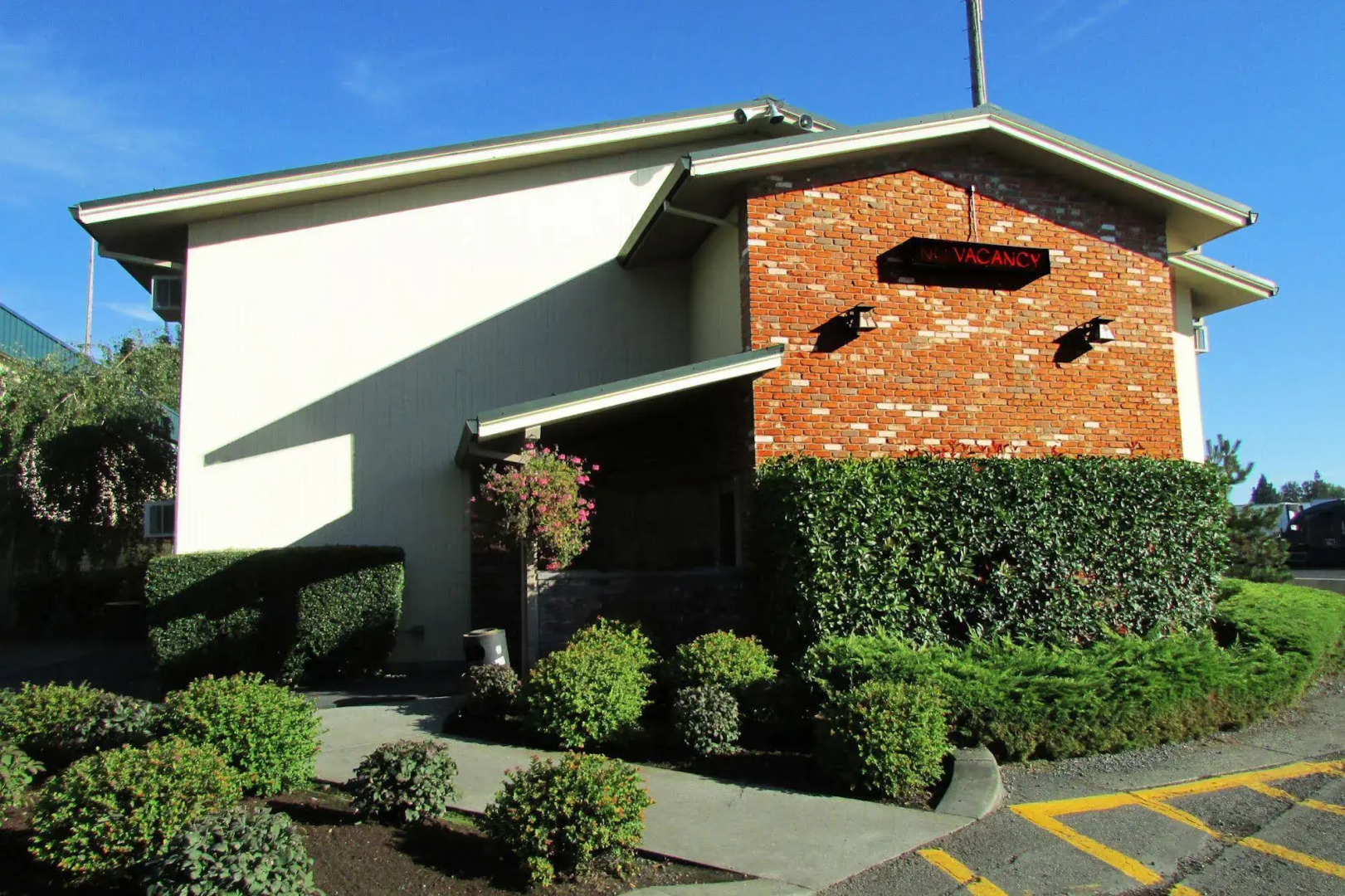 Portlander Inn and Marketplace