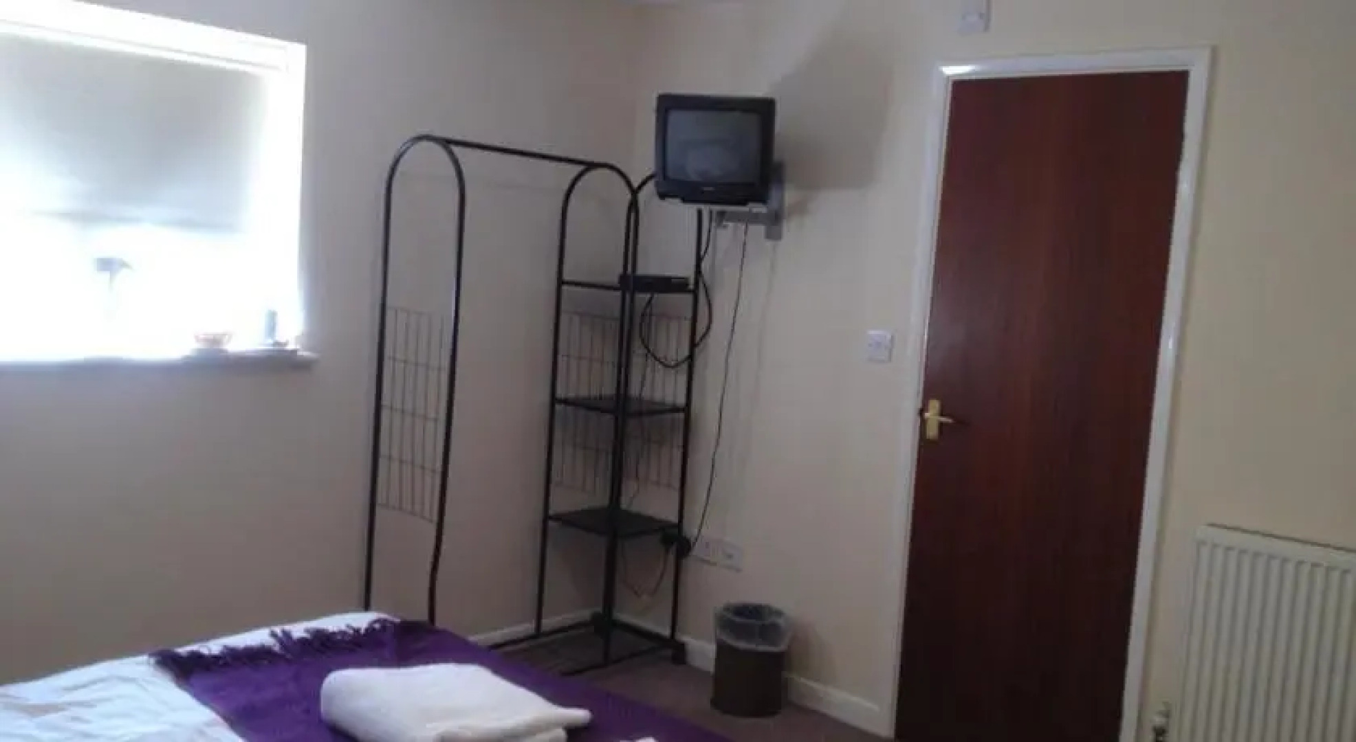 The Cliff Inn (formerly The White Schooner)