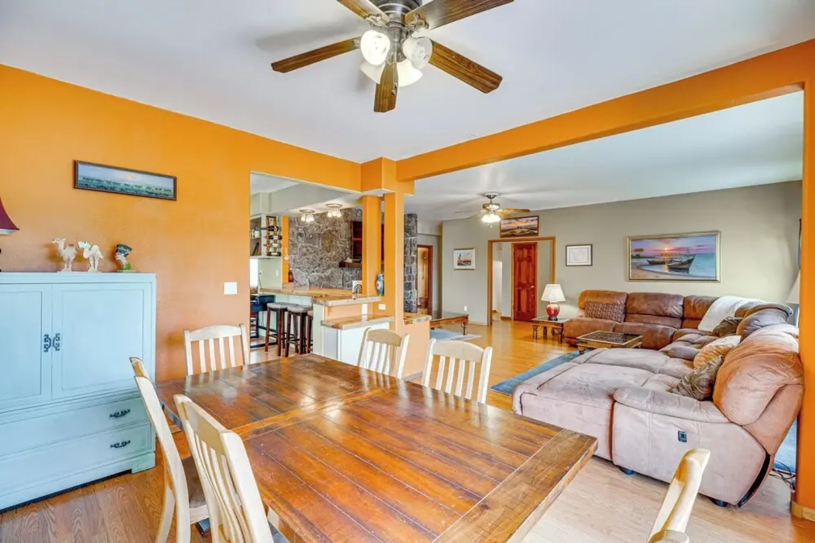 Breweries, Hiking Trails & Museums: Monument House