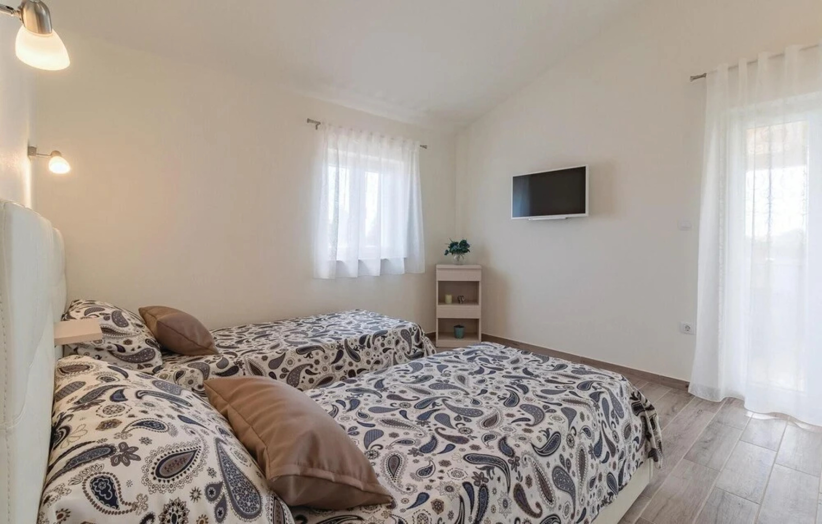 Nice Home in Radeki Polje With Sauna, Wifi and 4 Bedrooms