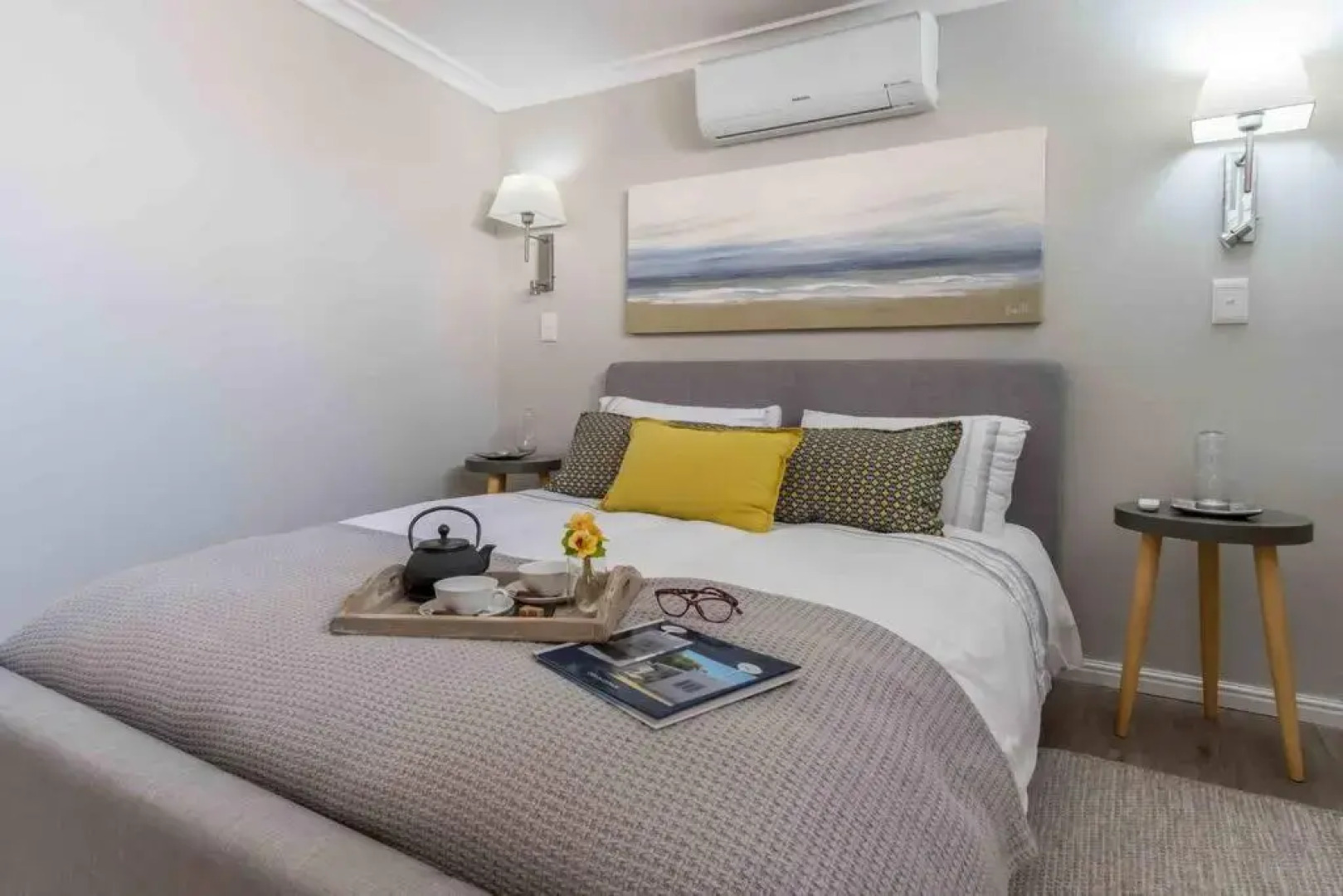 C'estÇa Cottage Modern Luxurious Sounds of the Sea