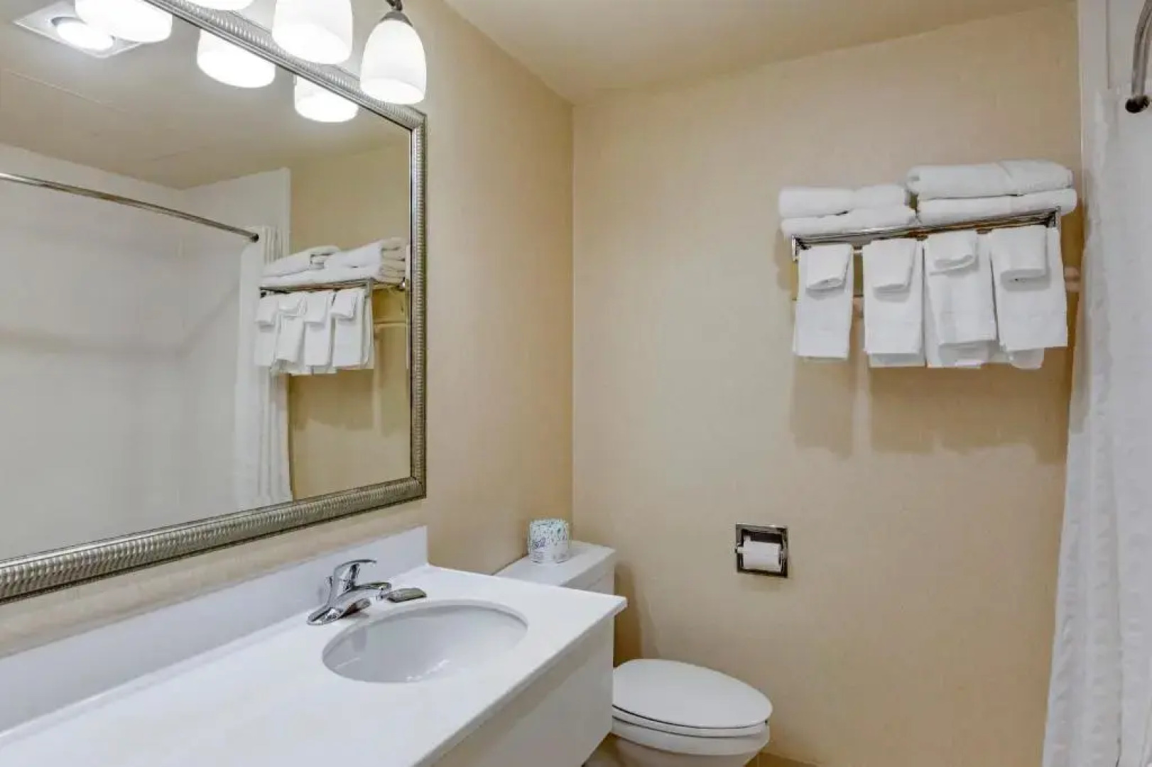 Country Inn & Suites by Radisson, Atlanta Downtown