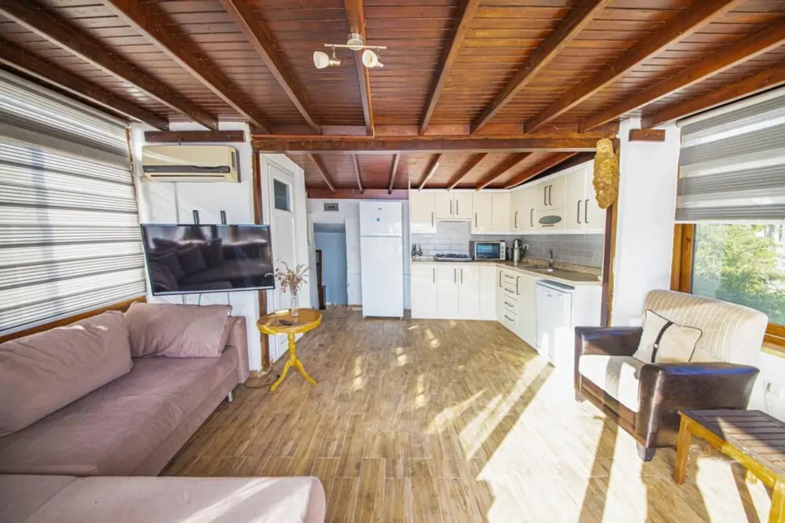 Seaside House With Refreshing View in Gumusluk
