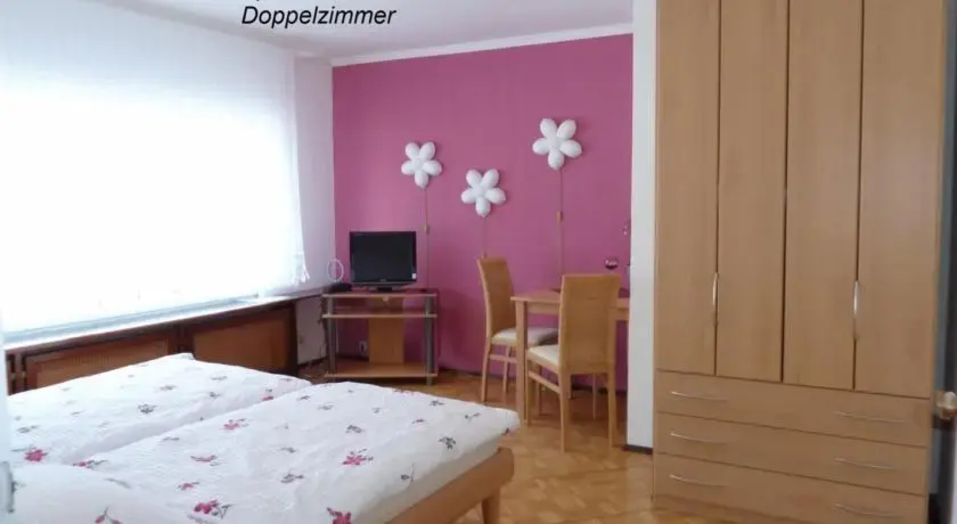 Häusser Apartment+Zimmer