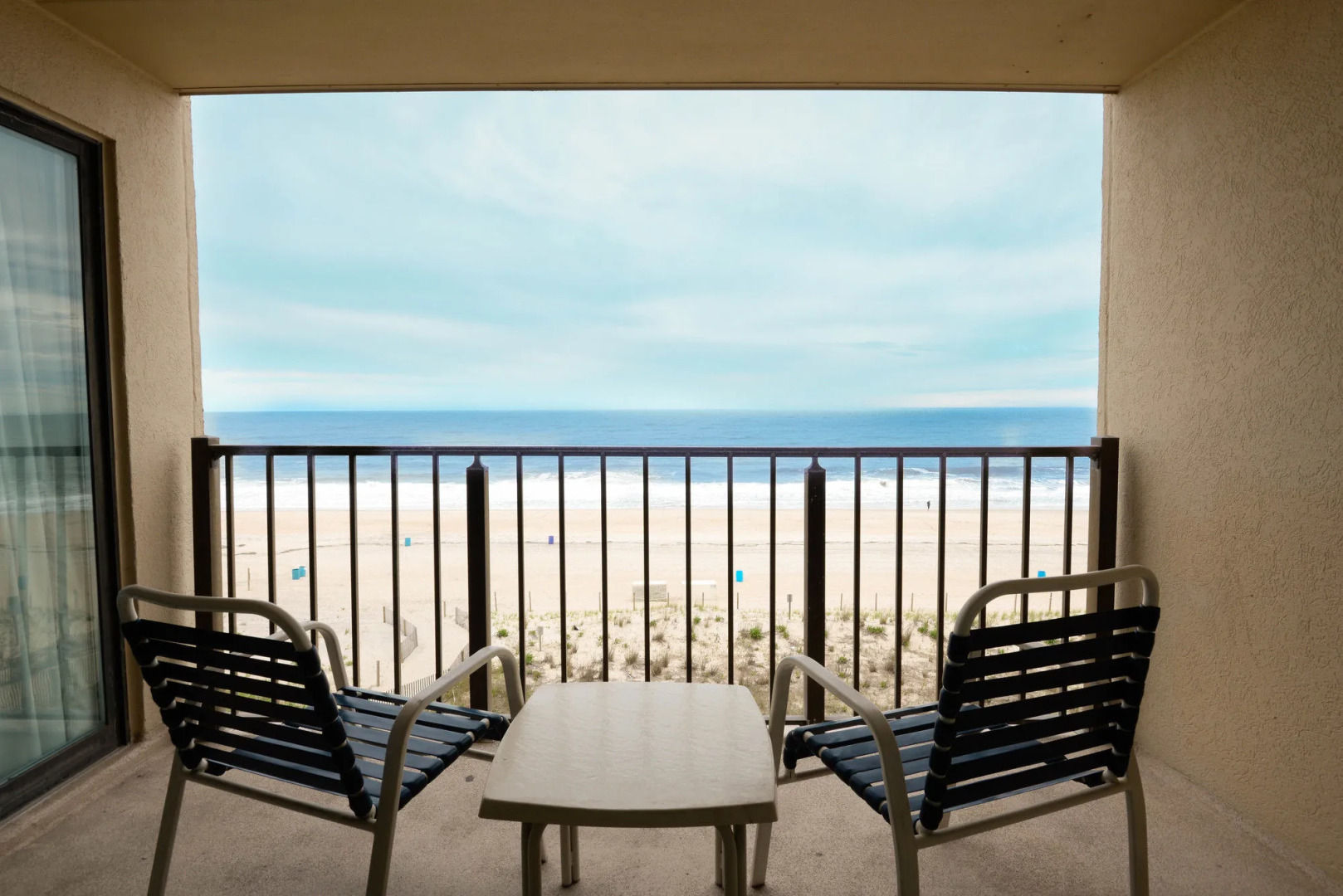 Marigot Beach Suites