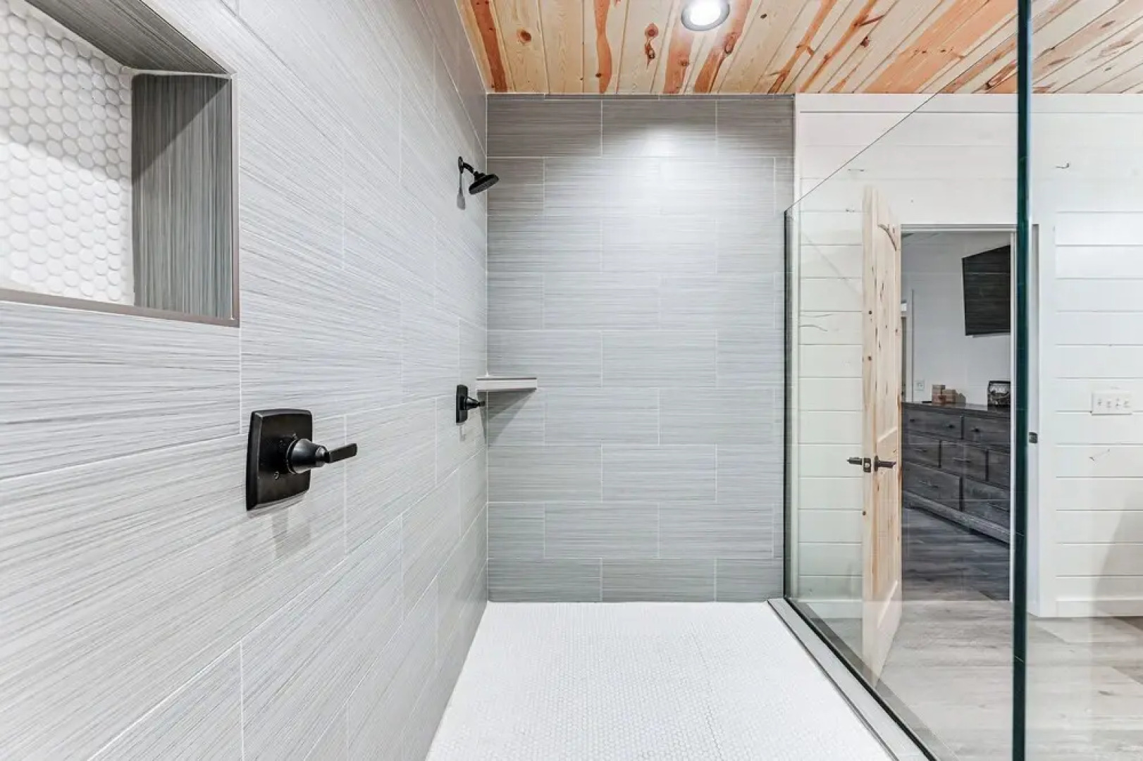 6 Mi to Broken Bow Lake: Home w/ Game Room!