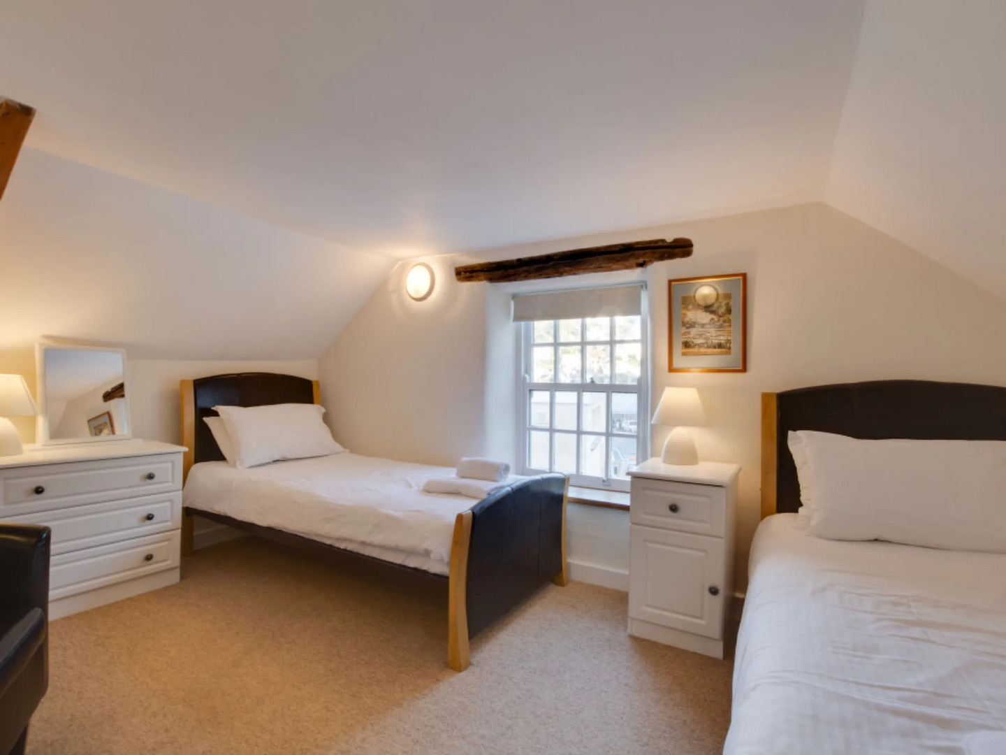 Holiday Home Church Mew