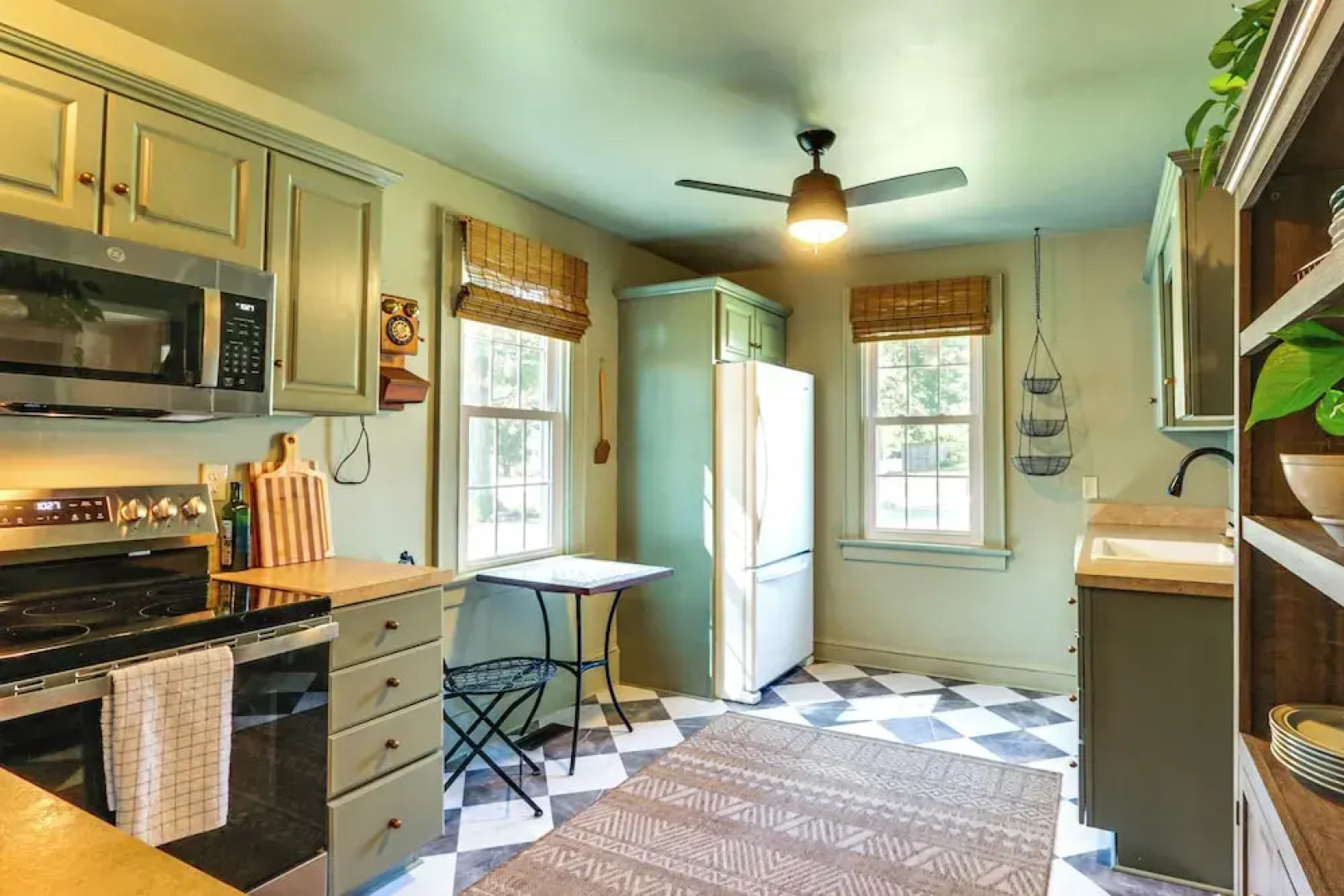 Walkable Location: Historic Home in Charles Town!