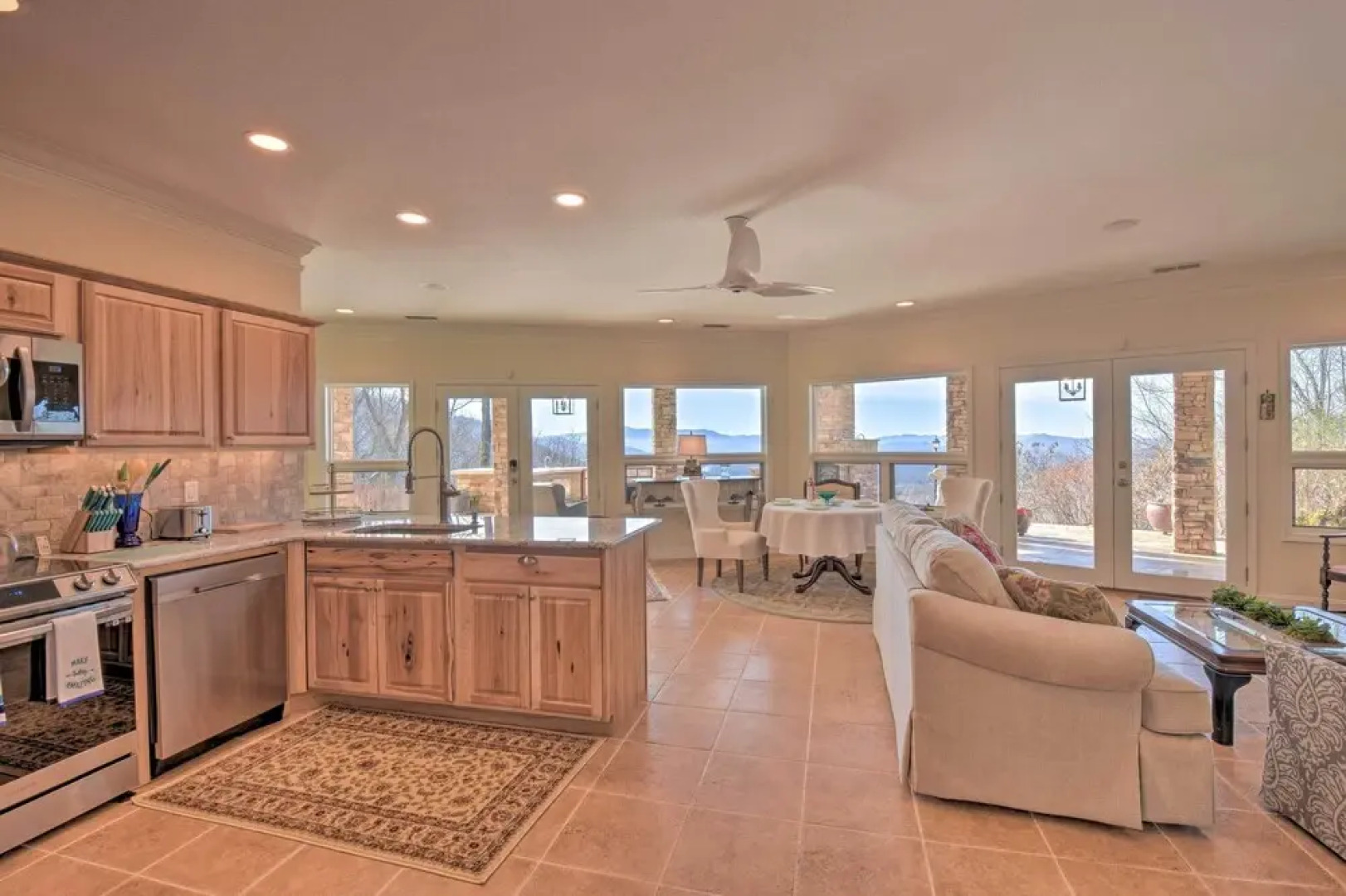 Cozy Vacation Rental Near Lake Chatuge!