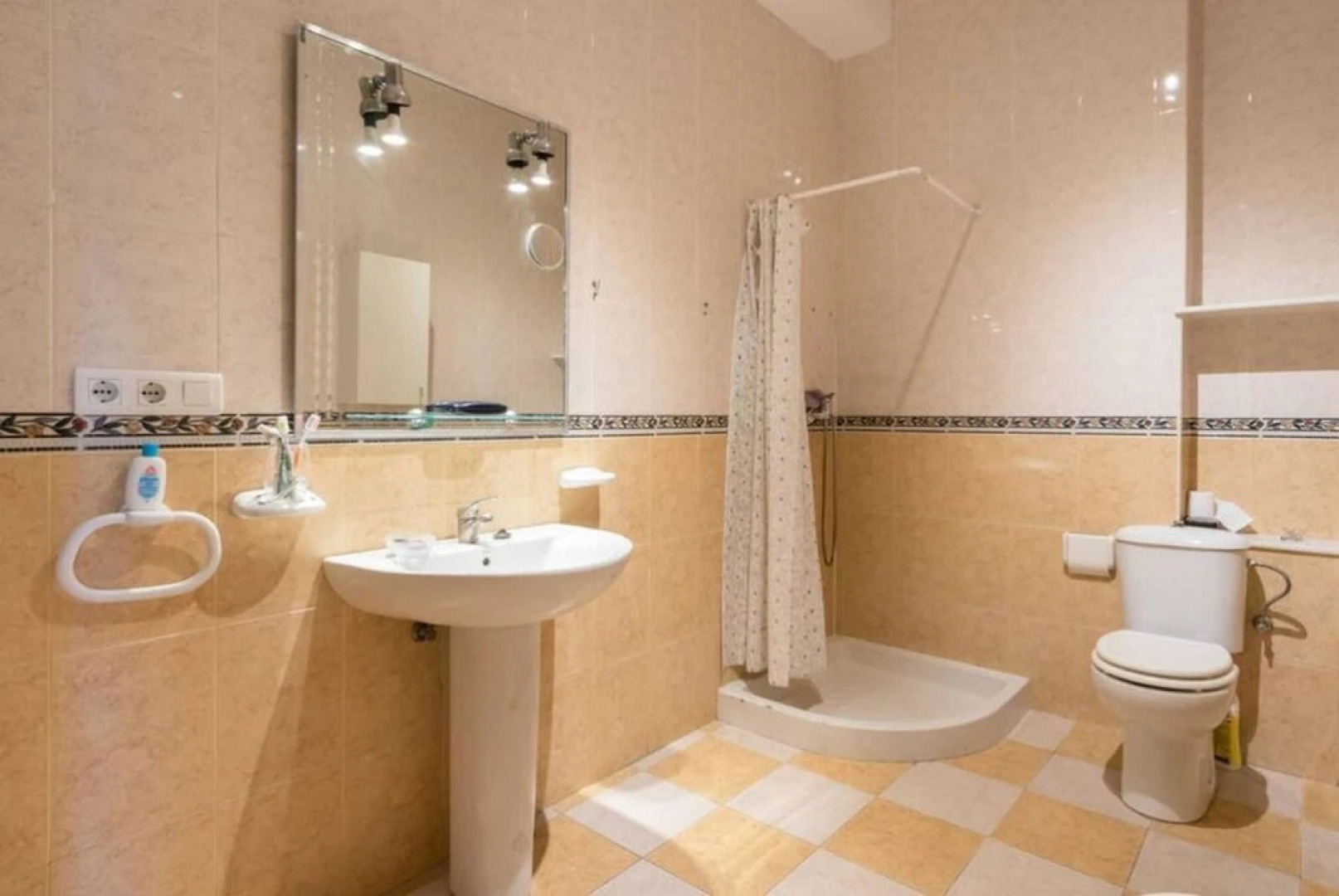 House With 3 Bedrooms in Fuente Vaqueros, With Wonderful Mountain View