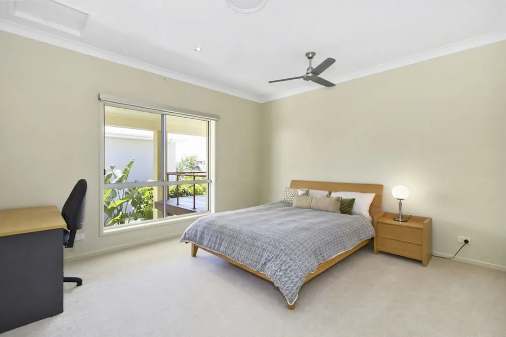 Angourie House - Salt Village