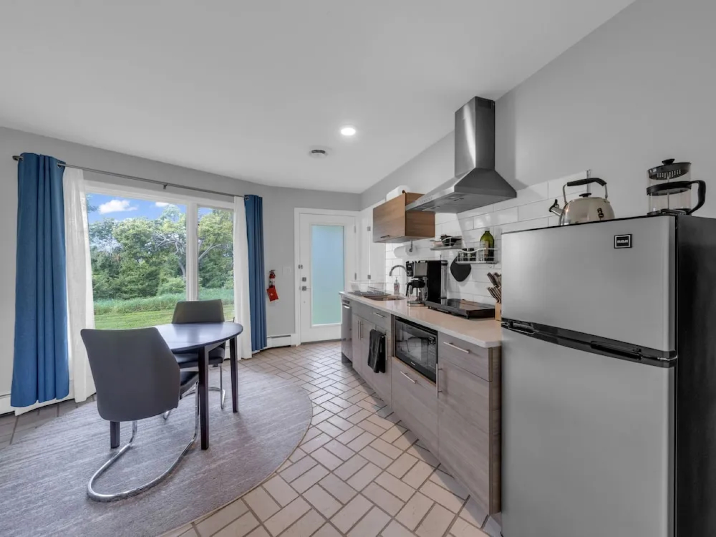 Coastal #1 and Cozy #2 - Seacliff Beach Suites