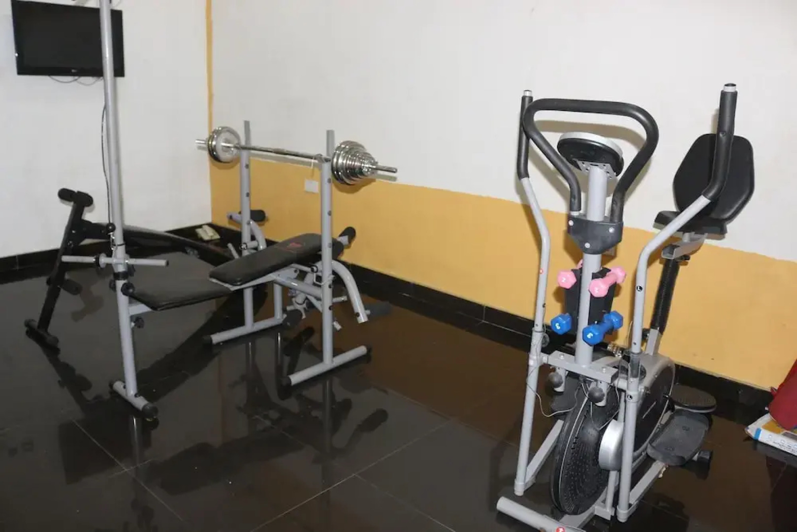 Signatious Hotel and Suites Delta