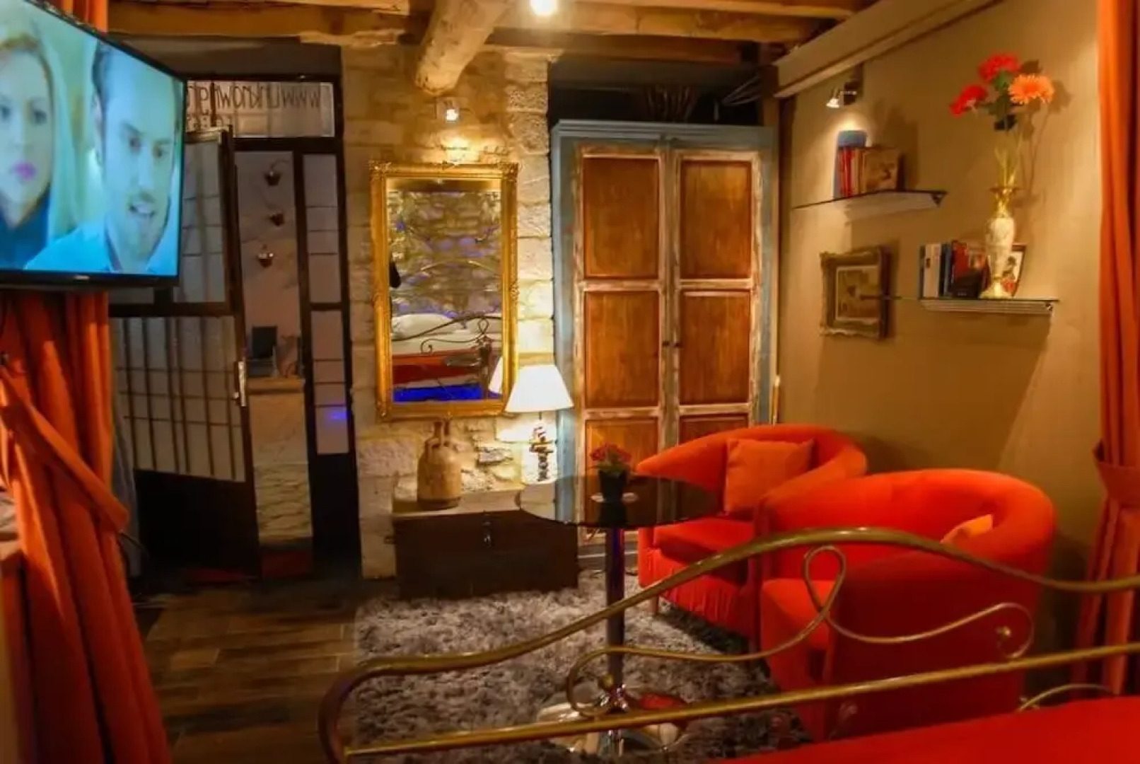 Antique Luxury Groundfloor Suite