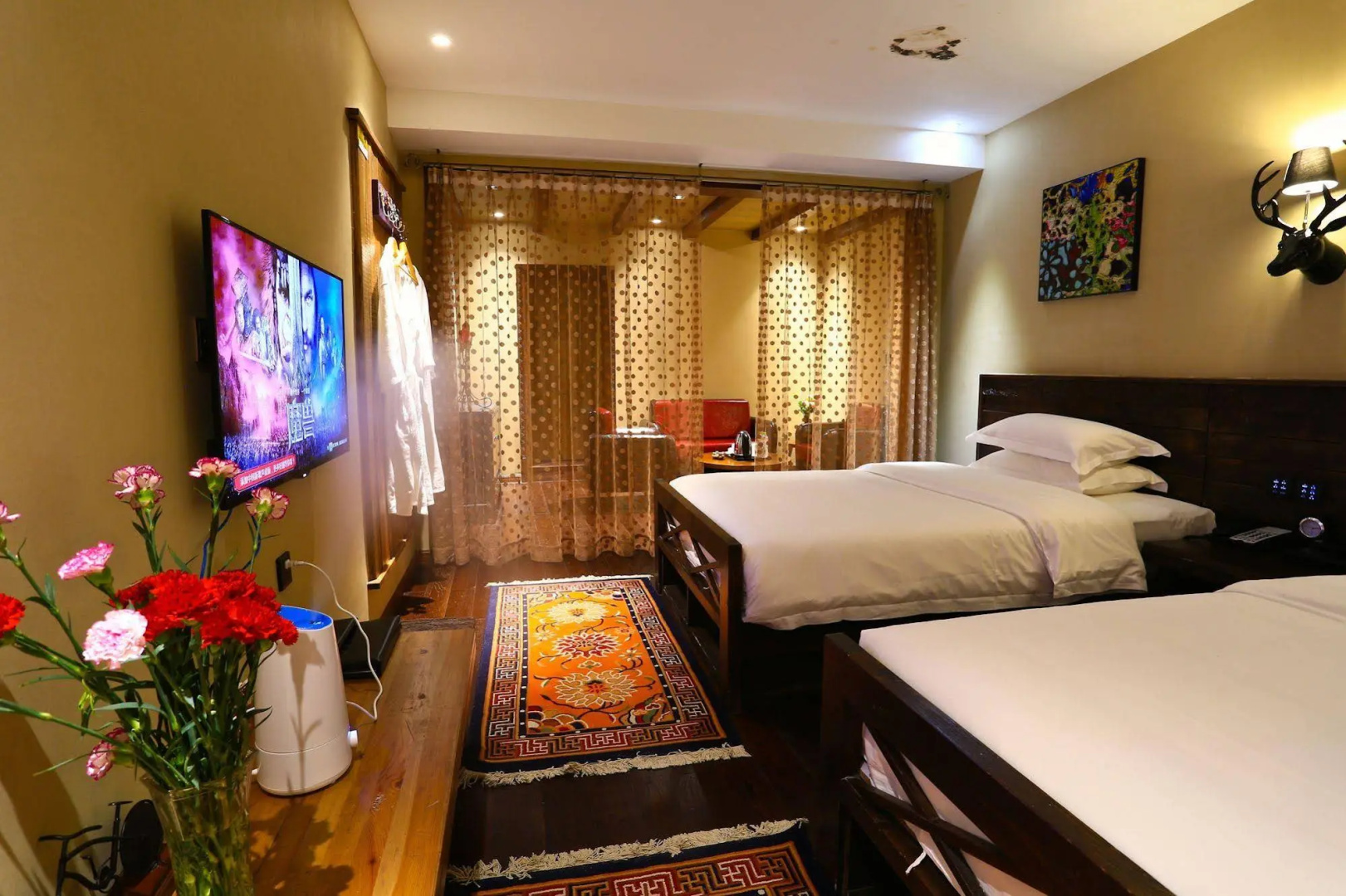 Shangri-la Bird of Paradise Inn