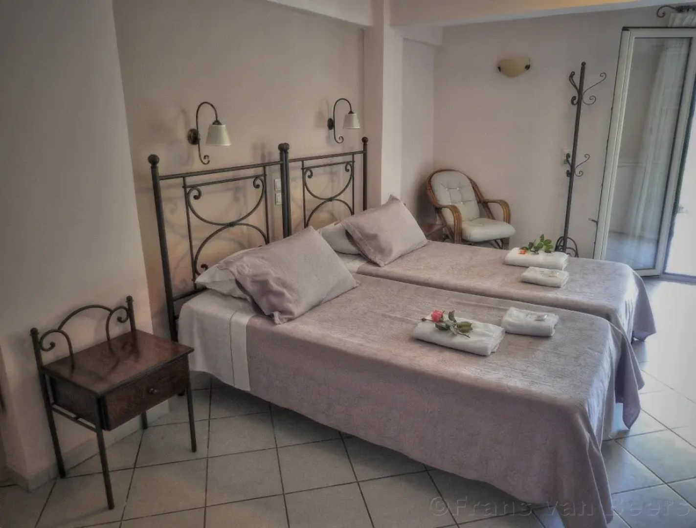 Alonakia Hotel