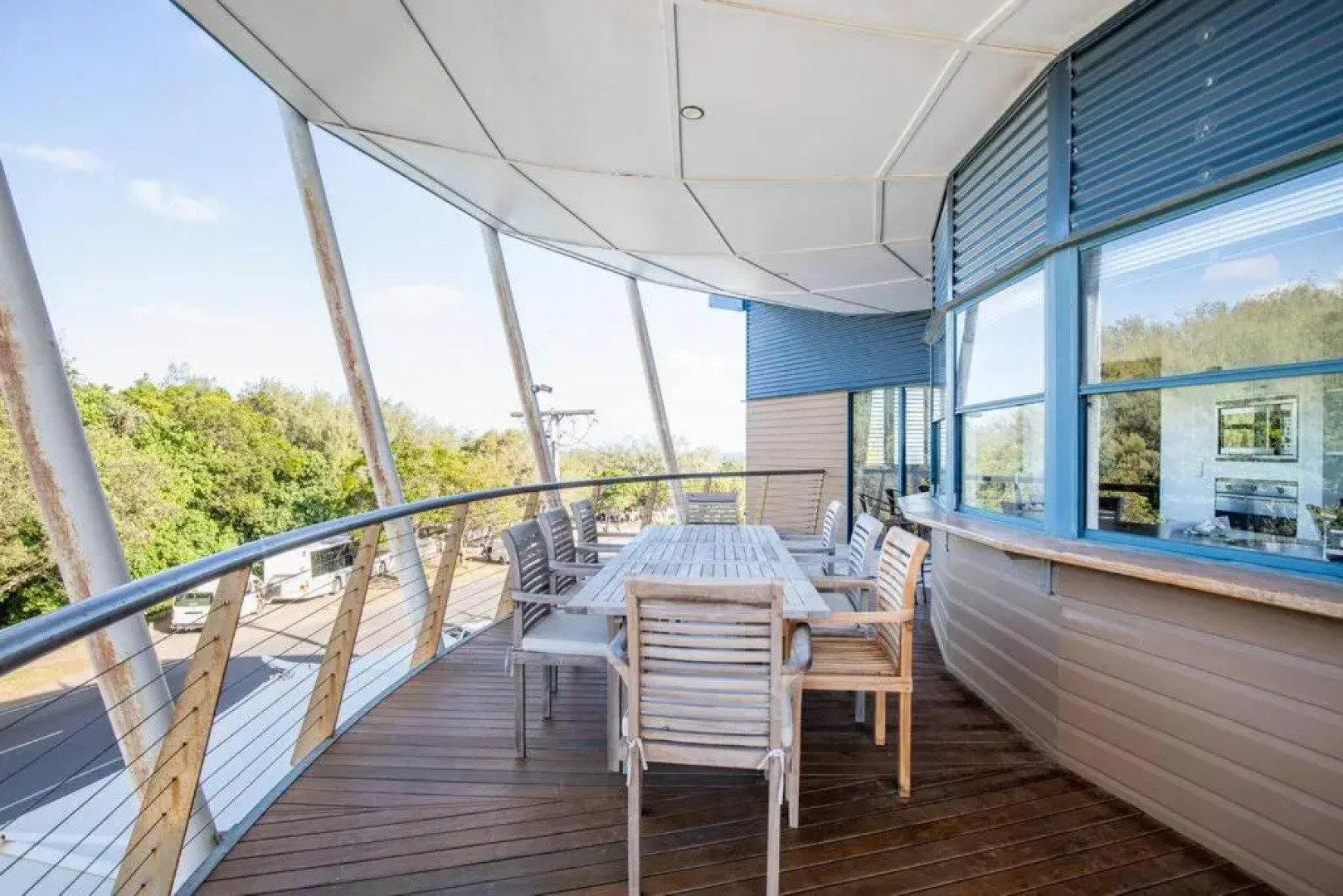 SALTWATER 1 - PENTHOUSE APARTMENT with OCEAN VIEWS