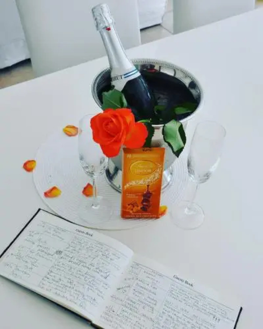 Strode House and Cottage