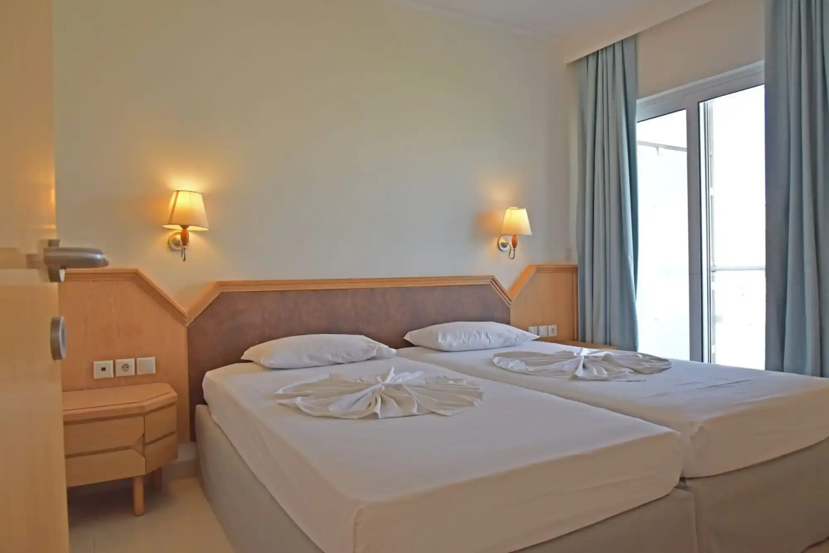 Bristol Sea View Apartments