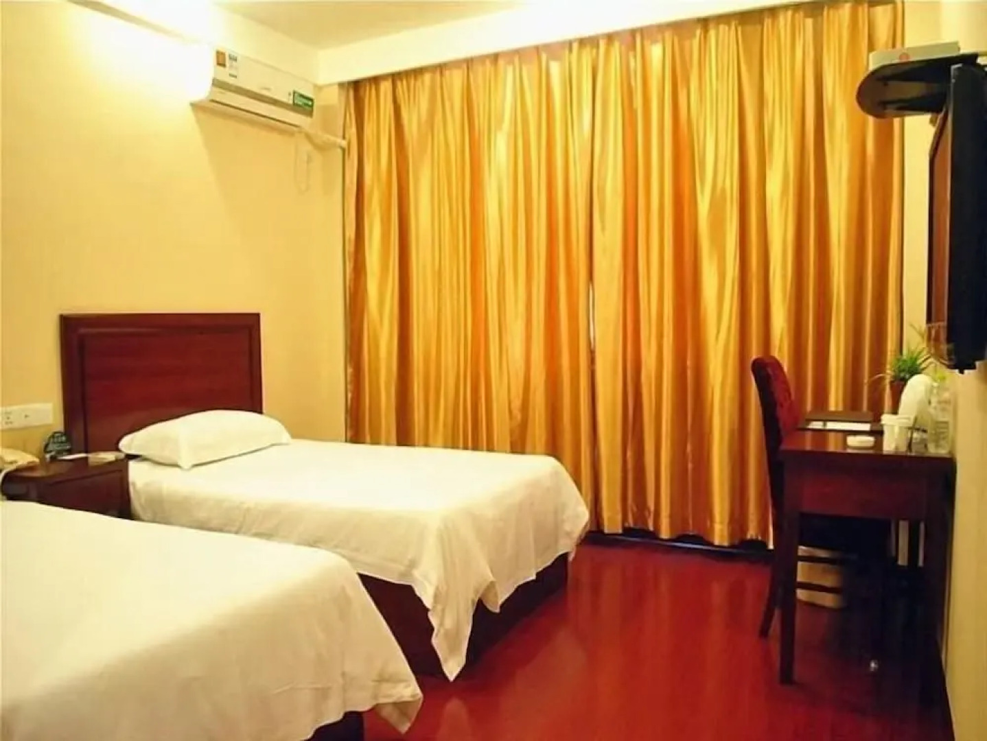 GreenTree Inn Yangzhou South Xindu Road Trade City Express Hotel