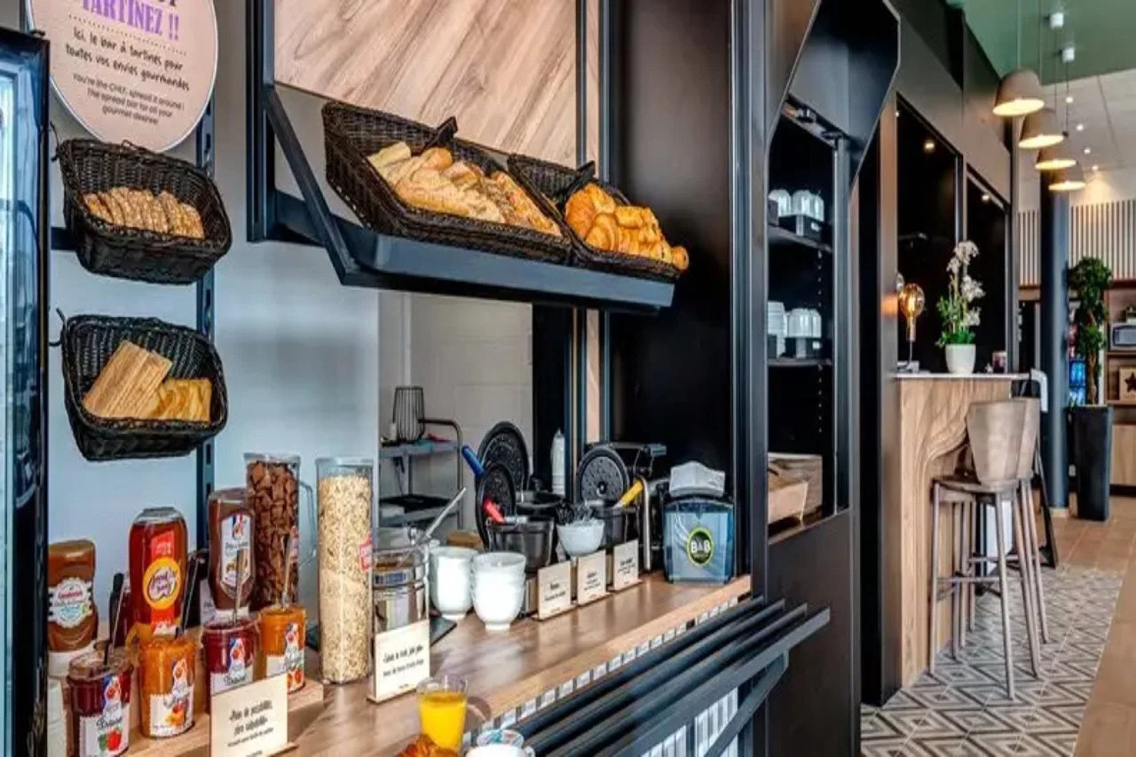 B&B HOTEL Cergy Saint-Christophe Gare