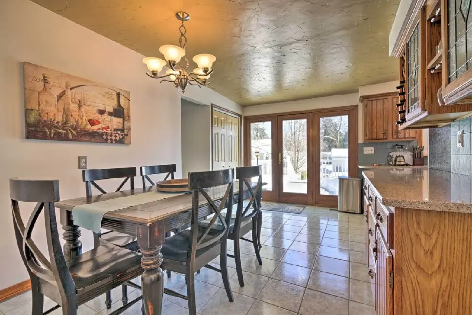 Lake Chautauqua Home < 1/2 Mile to Town & Water