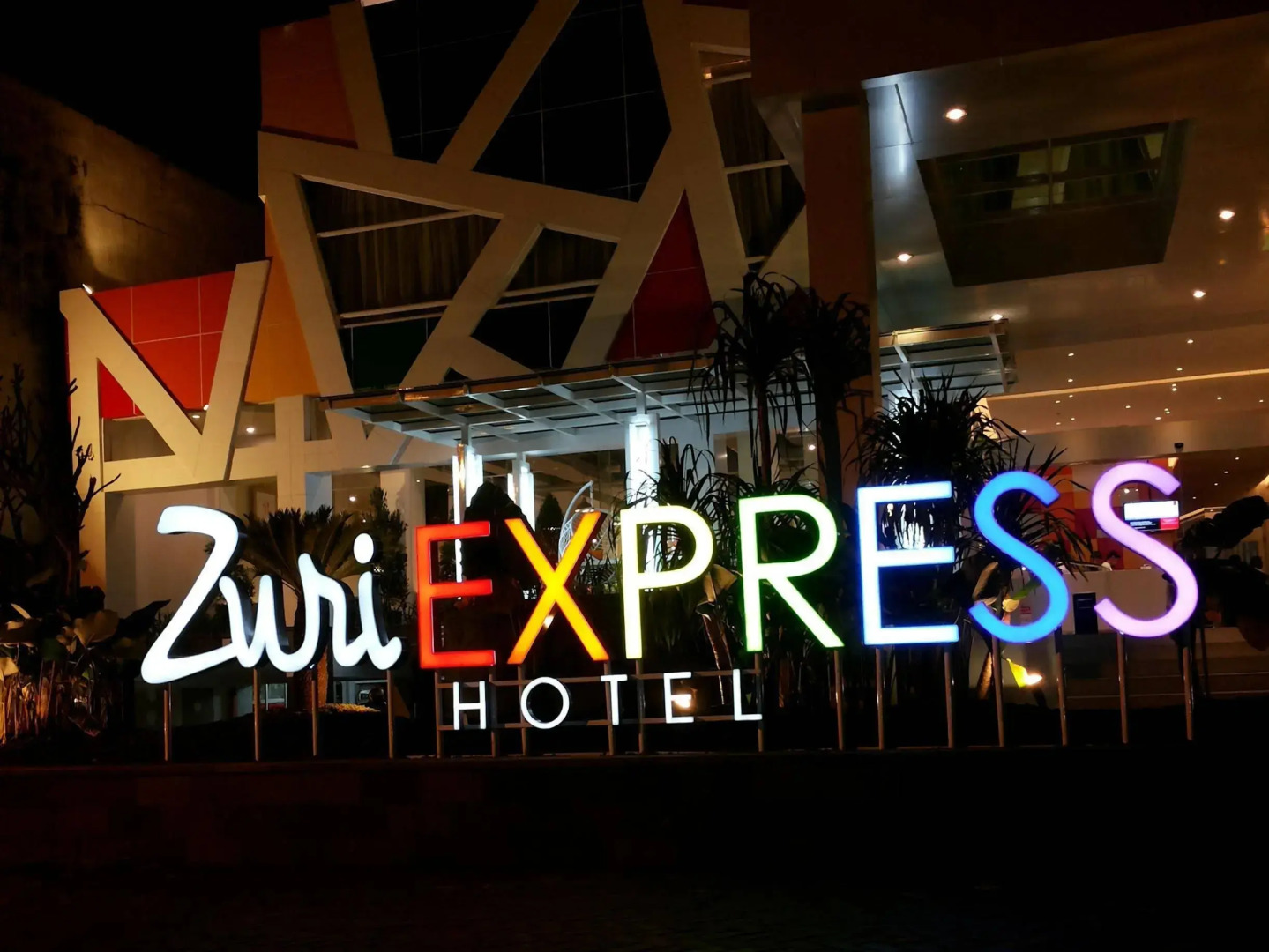 Zuri Express Mangga Dua