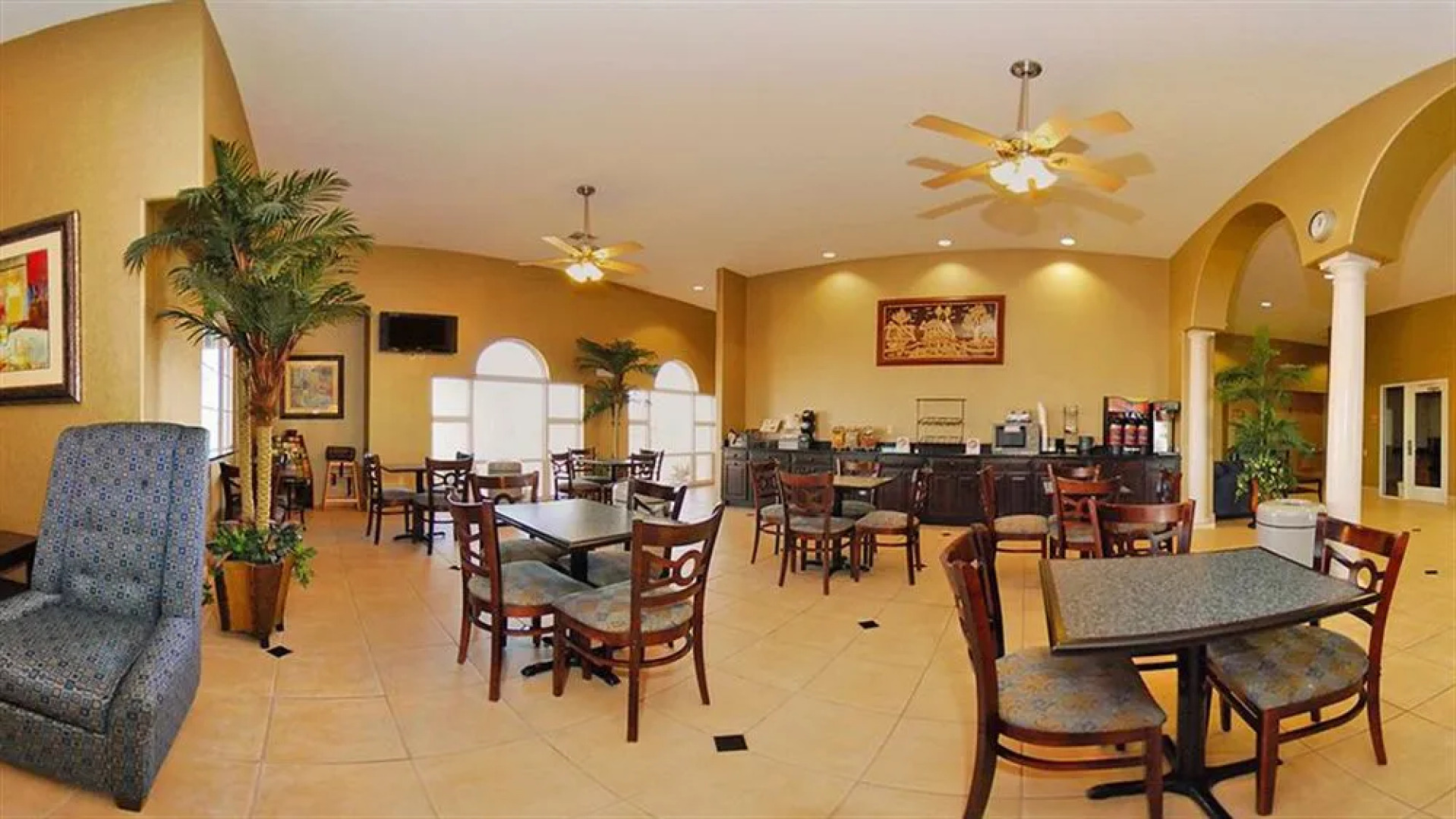 Comfort Inn & Suites