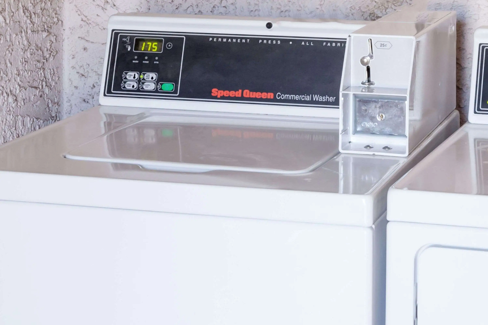 Days Inn by Wyndham Castaic Six Flags Magic Mountain