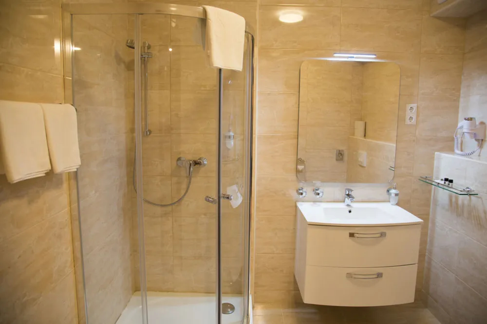 Luxury Spa And Conference Hotel