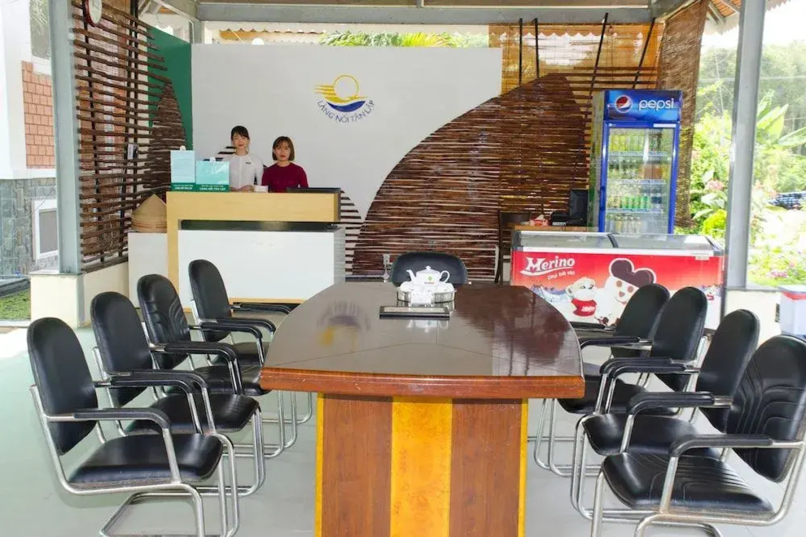 Lang Noi Tan Lap Hotel