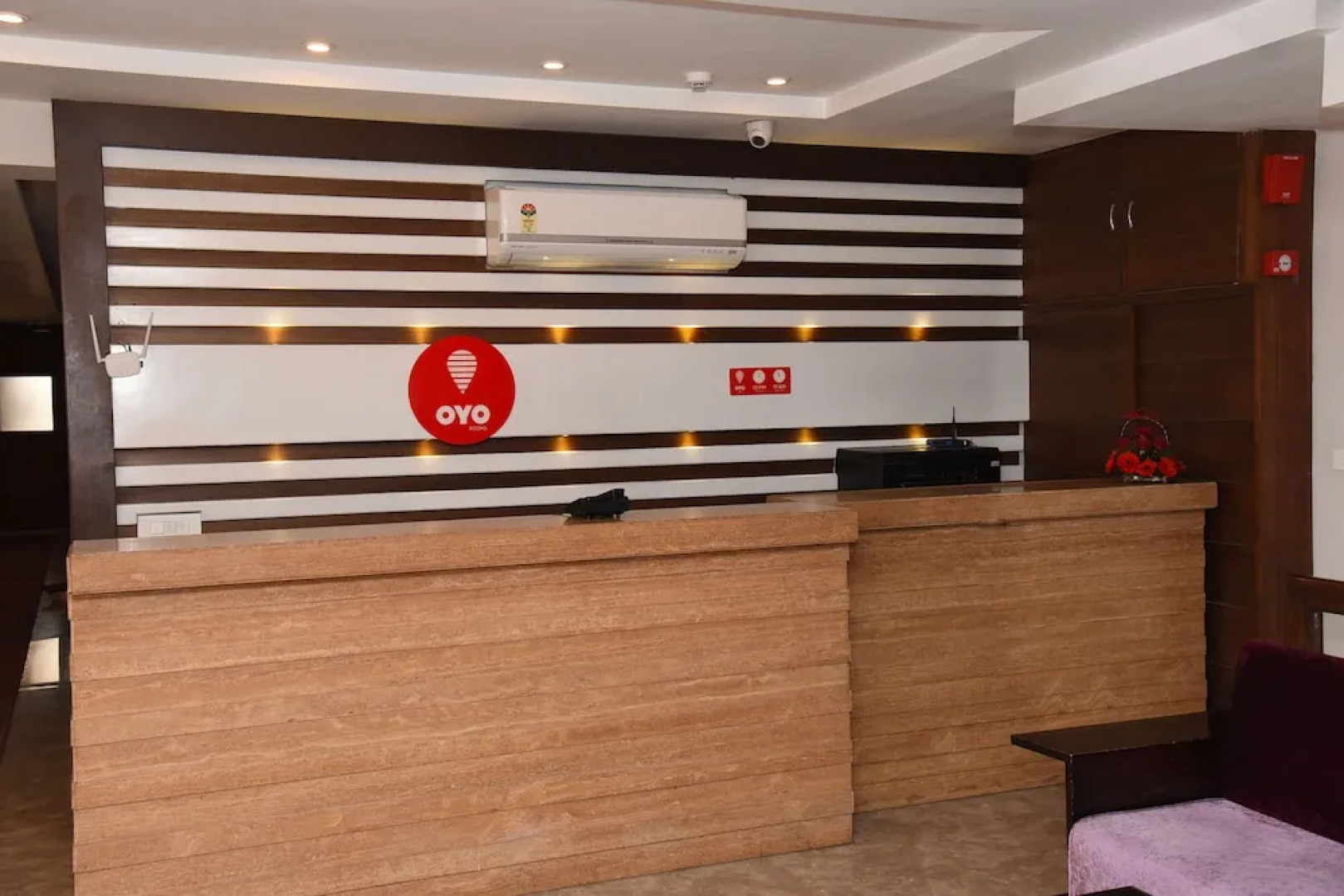 OYO 4391 Hotel Iconic