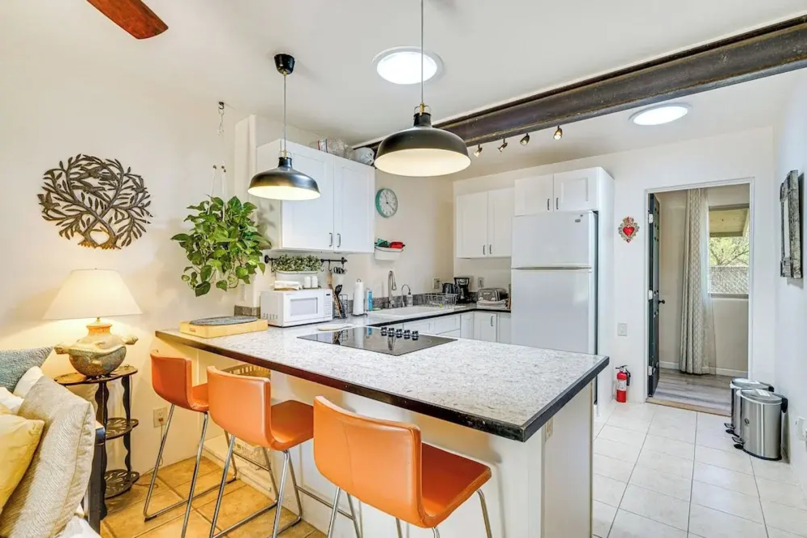 Vibrant 'casa Paloma' w/ Patio - Near Vineyards!