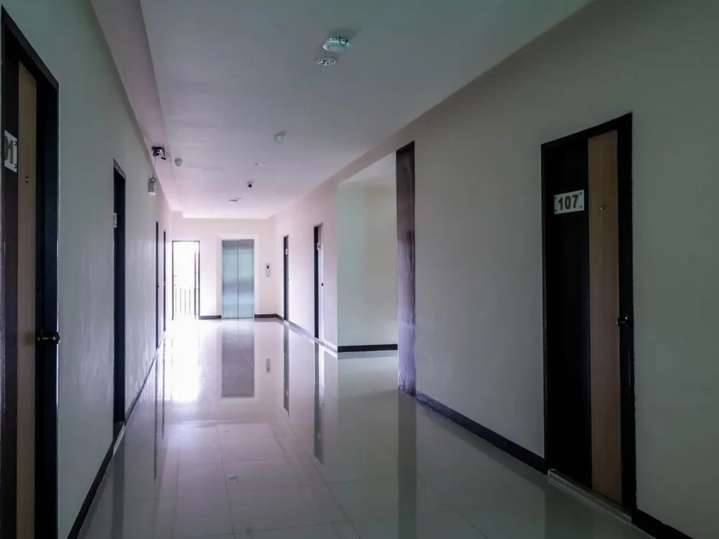 Nida Rooms Don Kaew 700 Years Stadium