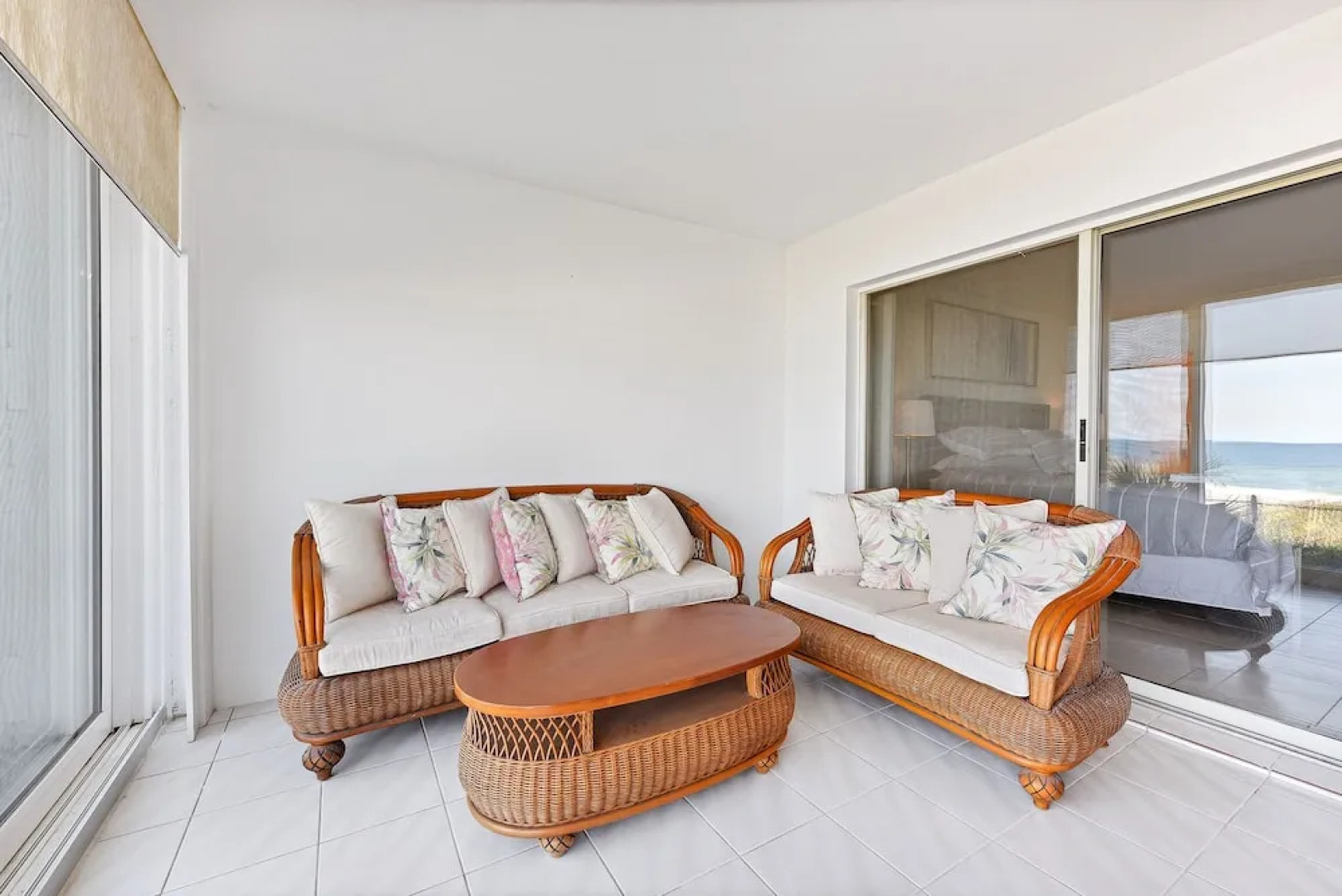 Retreat V 687b by Vtrips