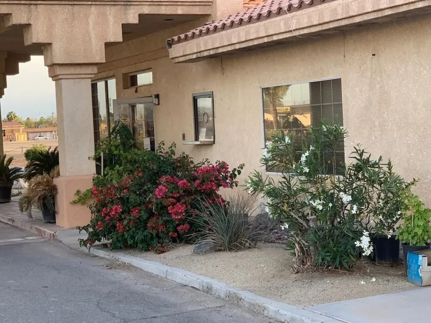 Calipatria Inn And Suites