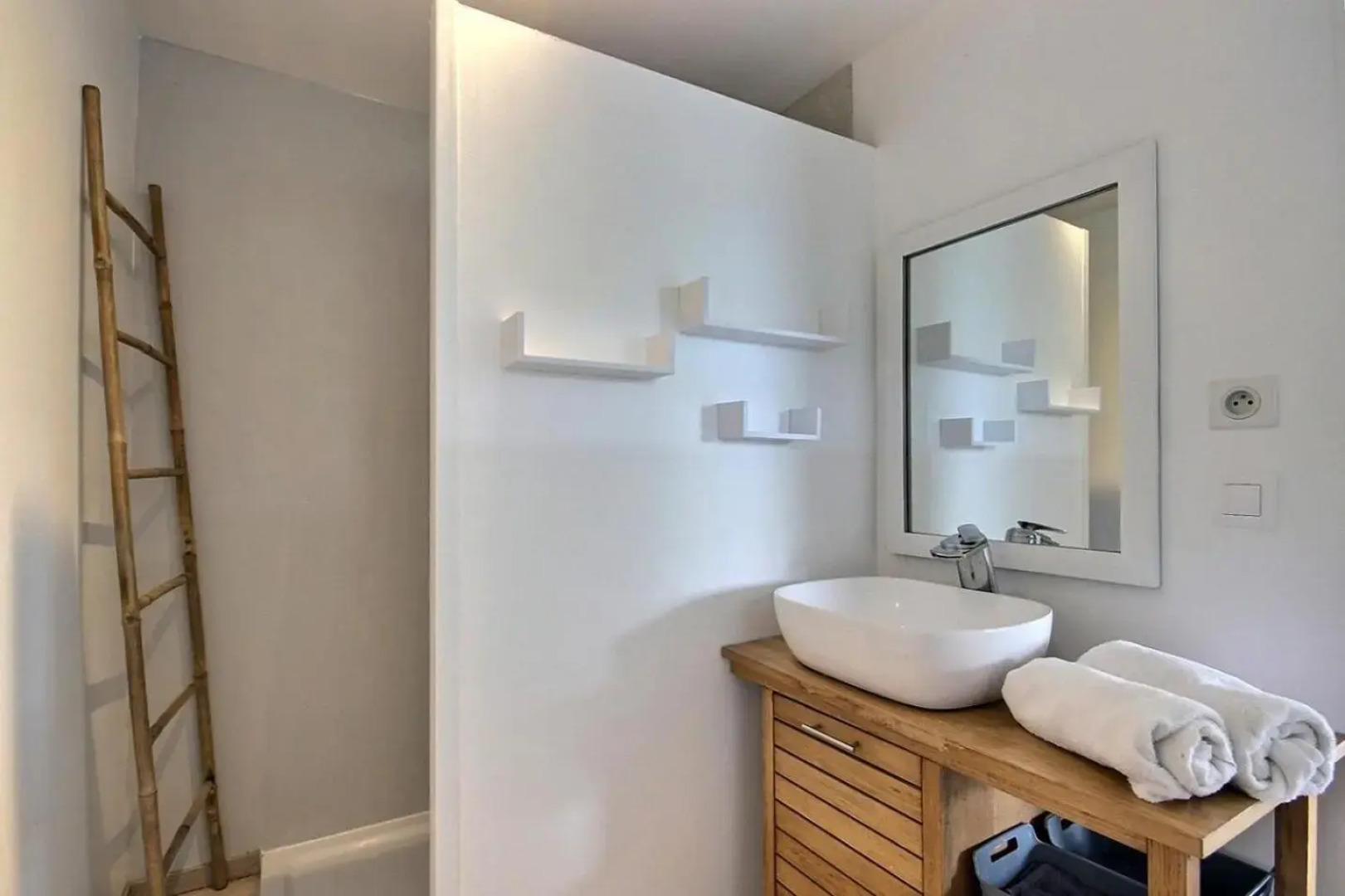 Villa Lanati, 4 ch avec piscine & vue campagne