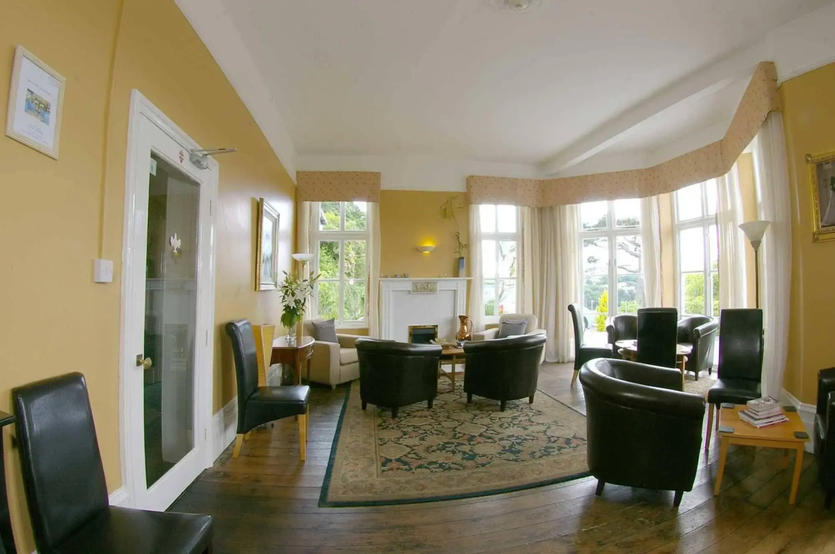 Commonwood Manor