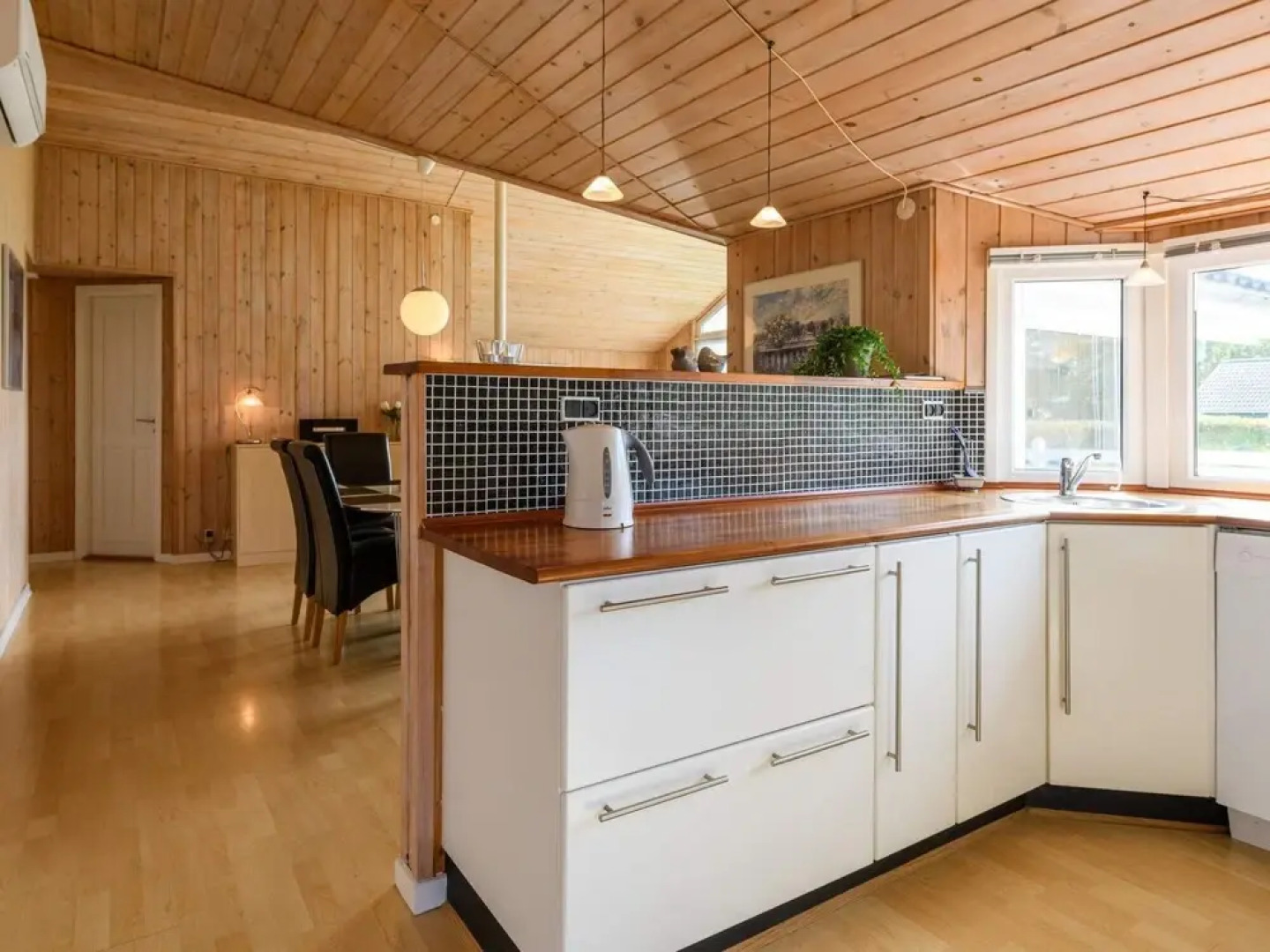 6 Person Holiday Home in Hemmet