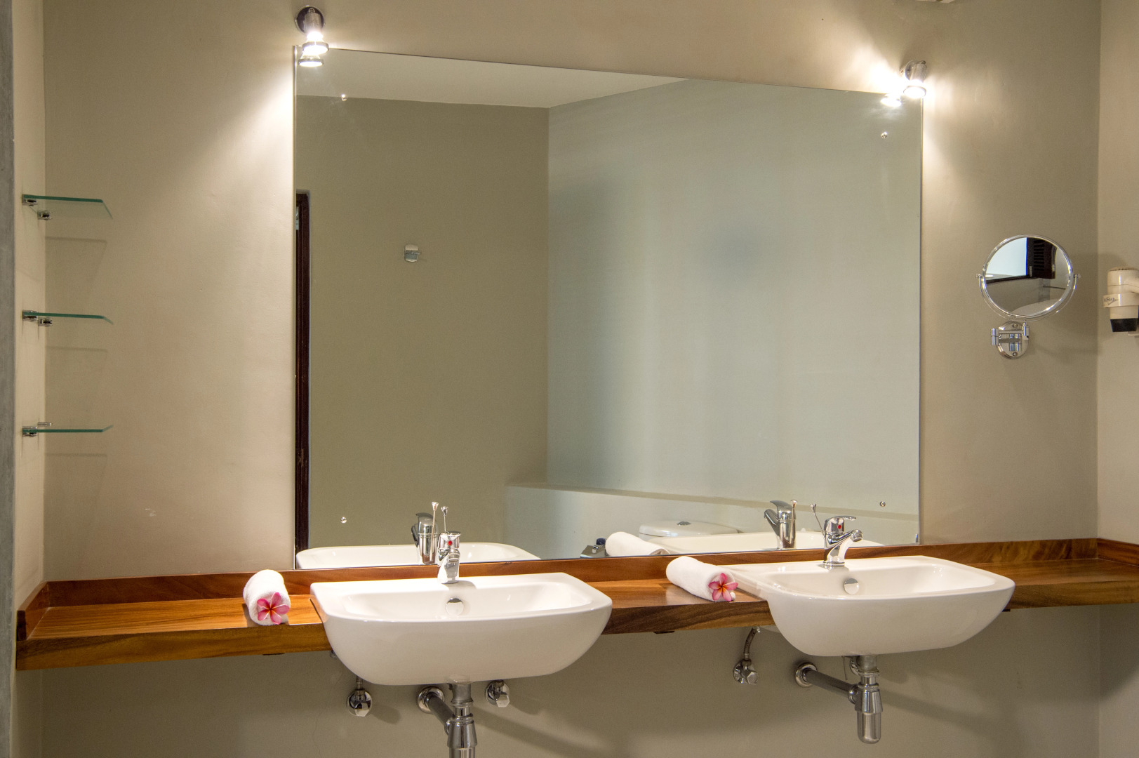 Mermaid Hotel & Club