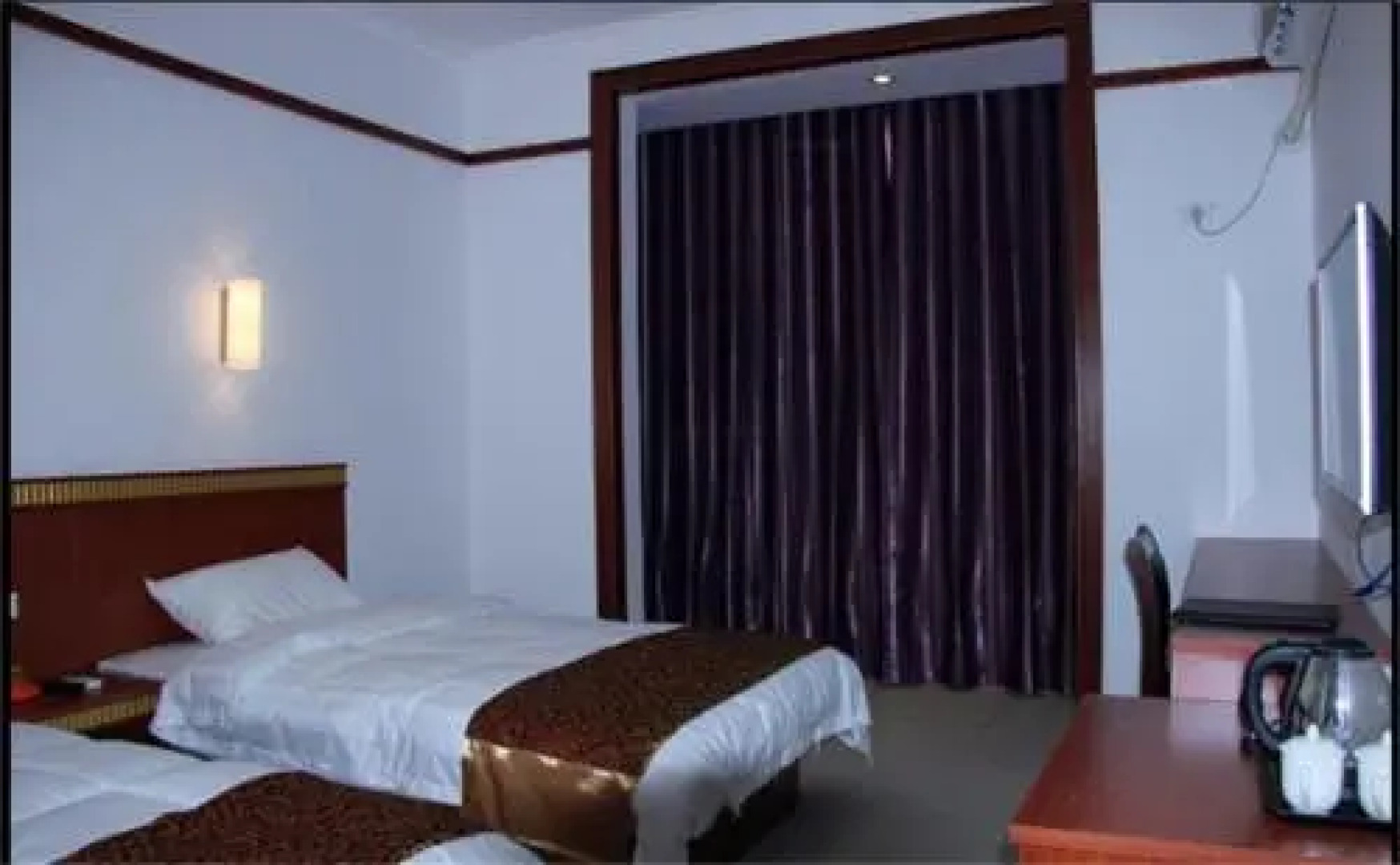 Longhushan Dalongmen Inn