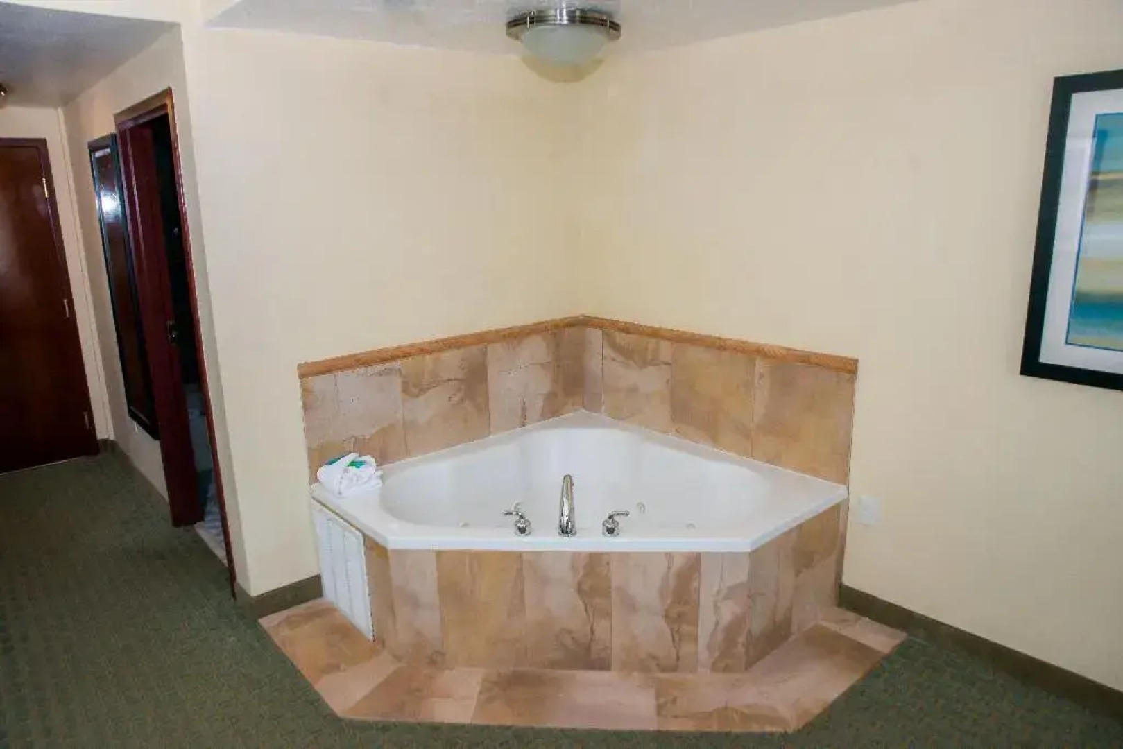 Holiday Inn Express & Suites Cocoa by IHG